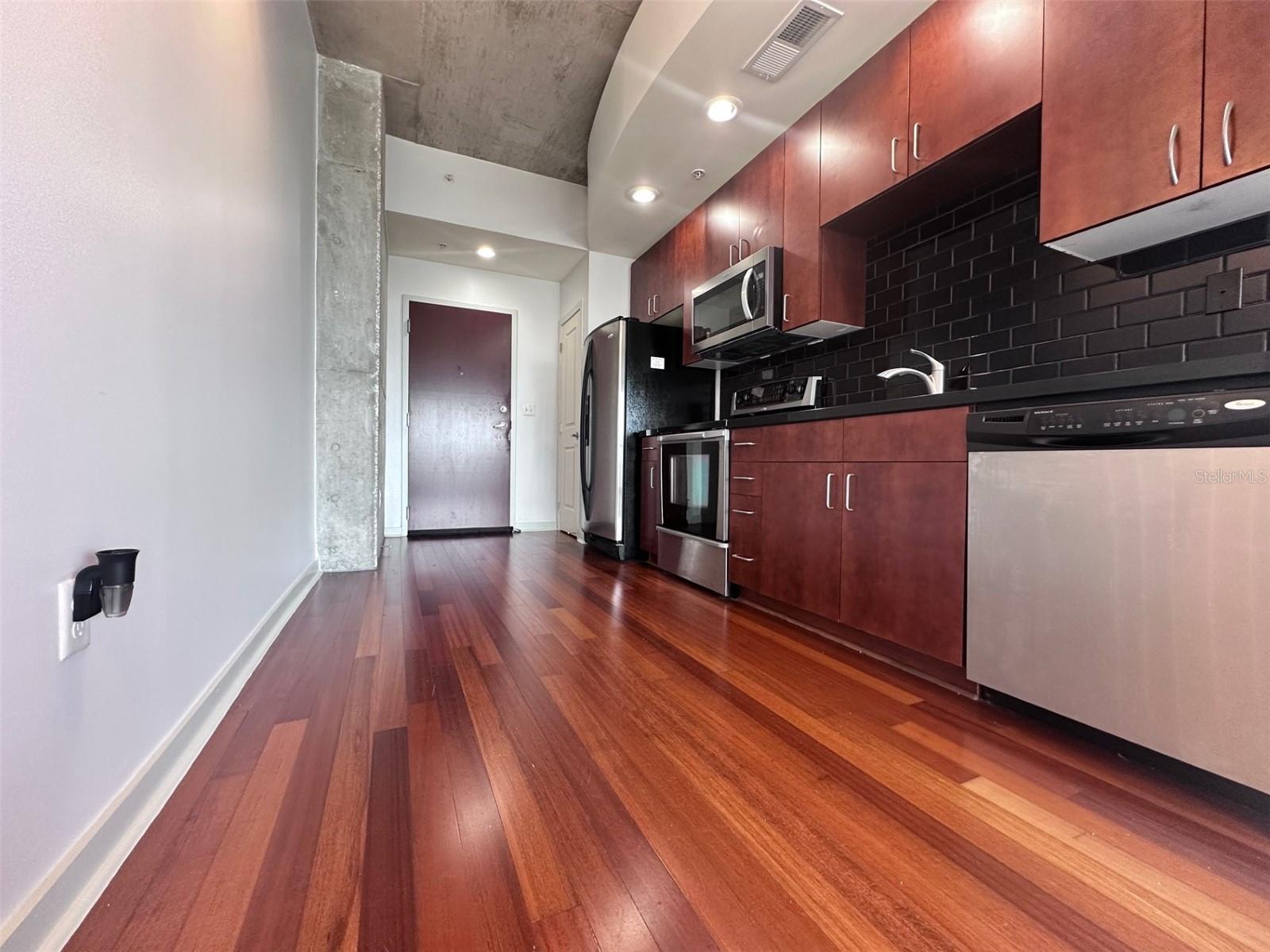 155 S COURT AVE #2403