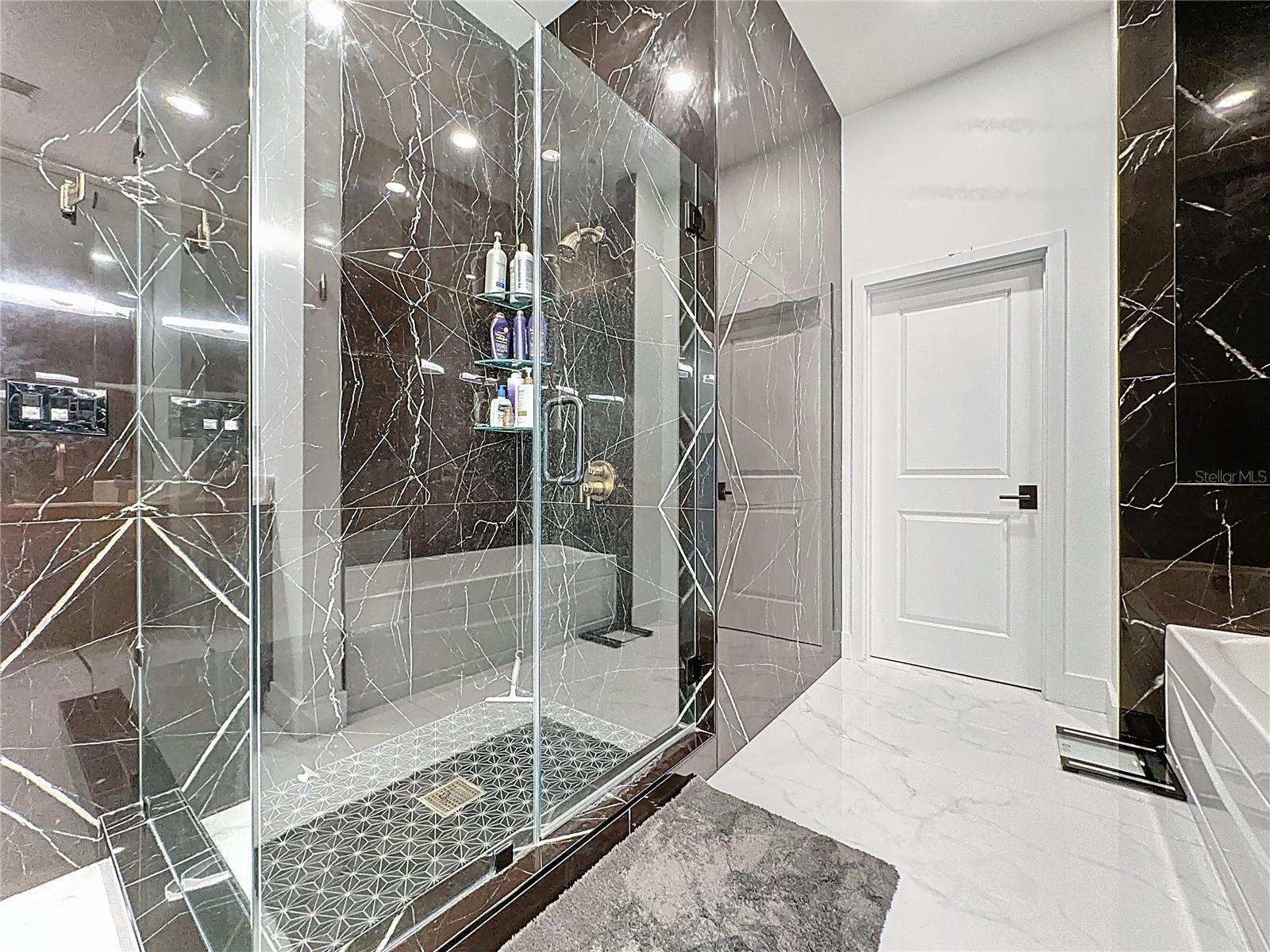 155 S COURT AVE #2905