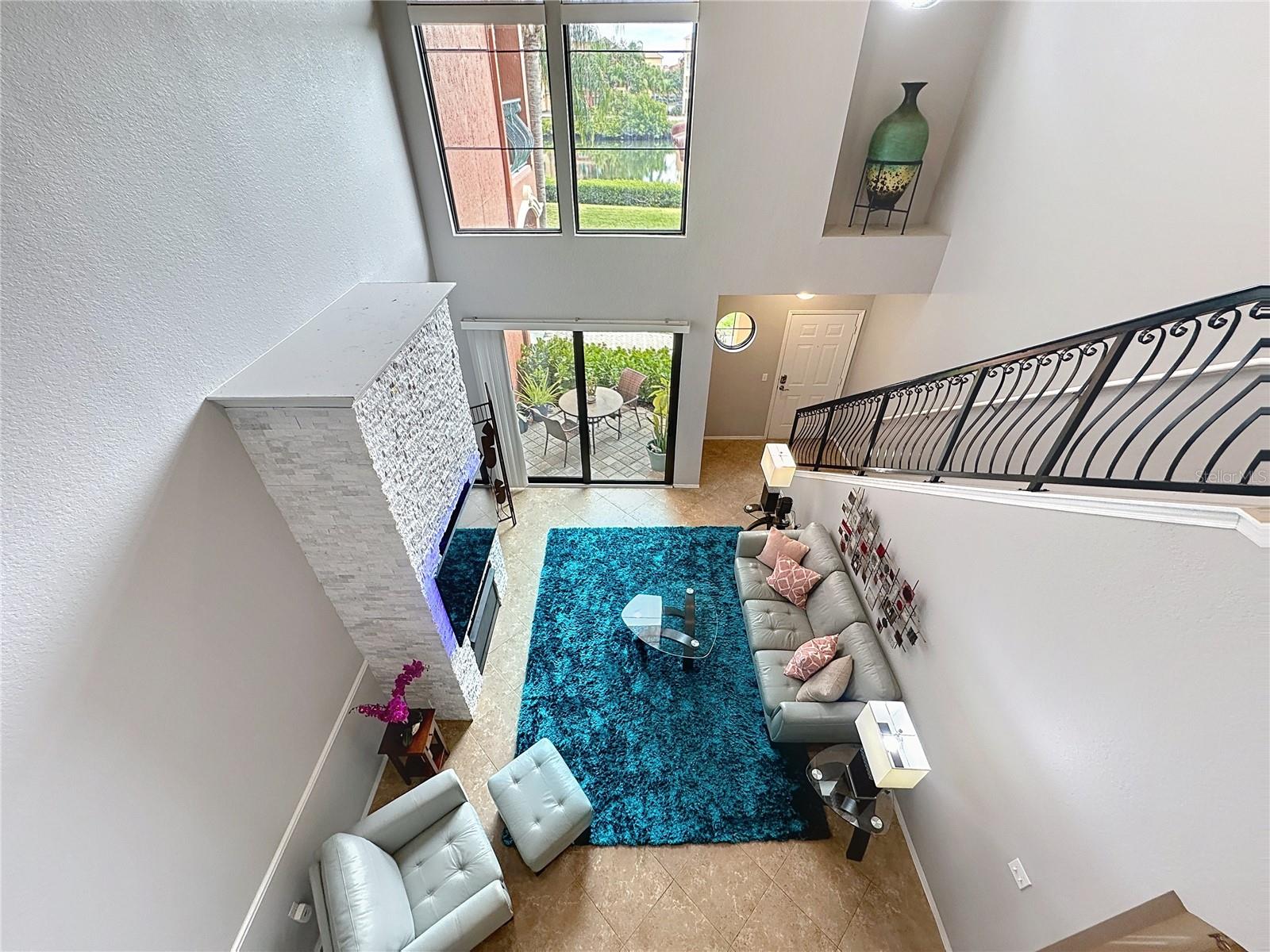 2709 VIA CIPRIANI #515A