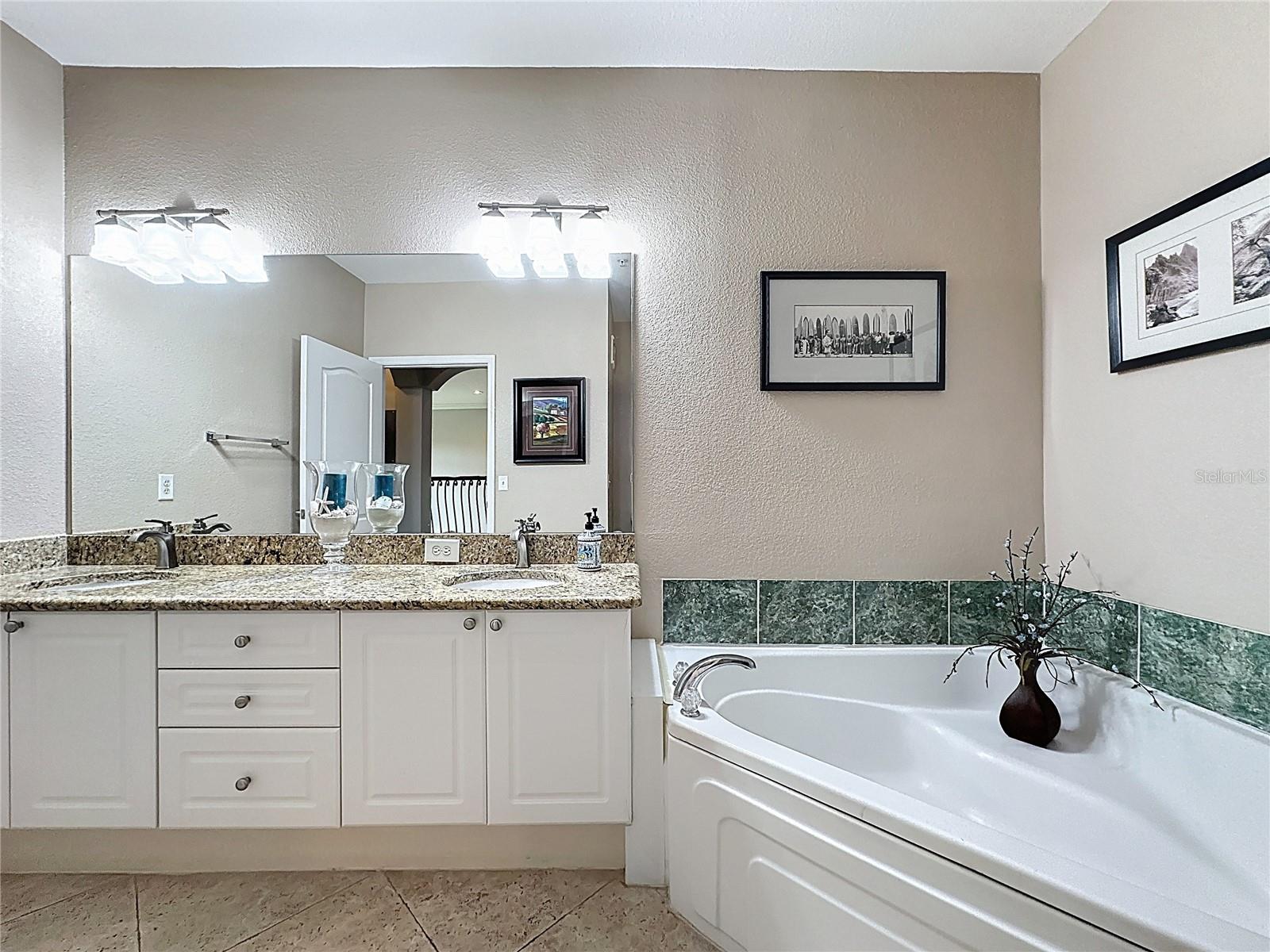 2709 VIA CIPRIANI #515A