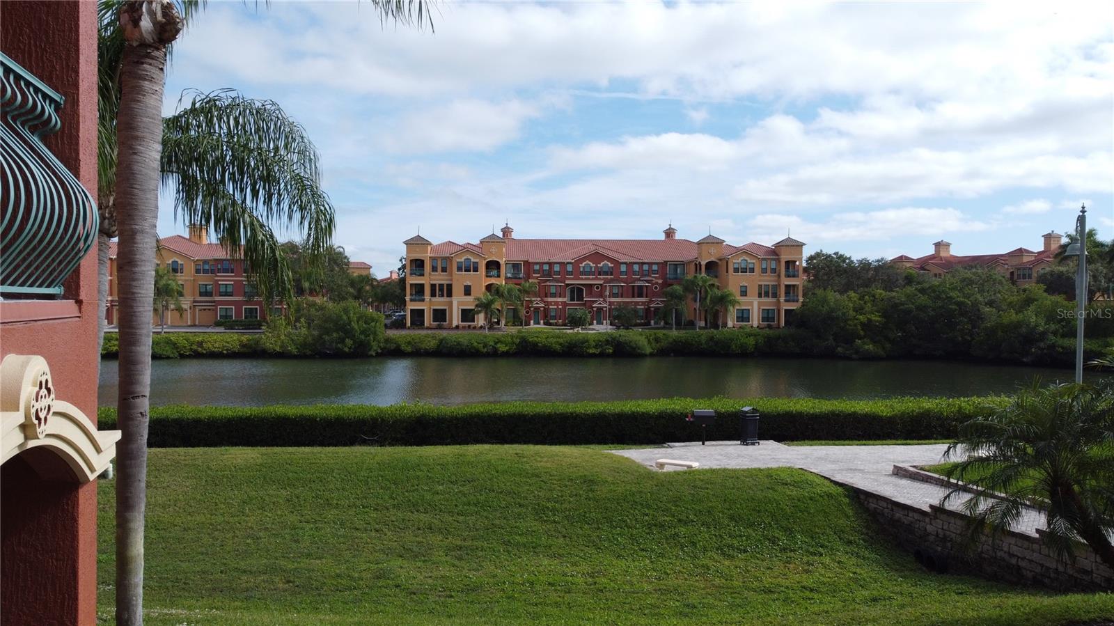 2709 VIA CIPRIANI #515A