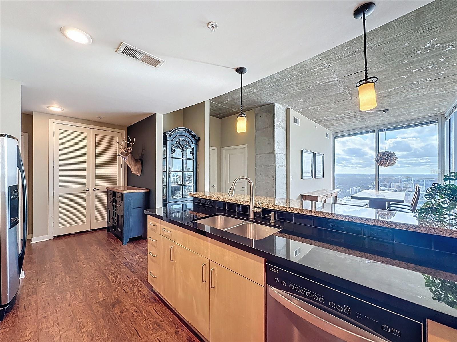 155 S COURT AVE #2502