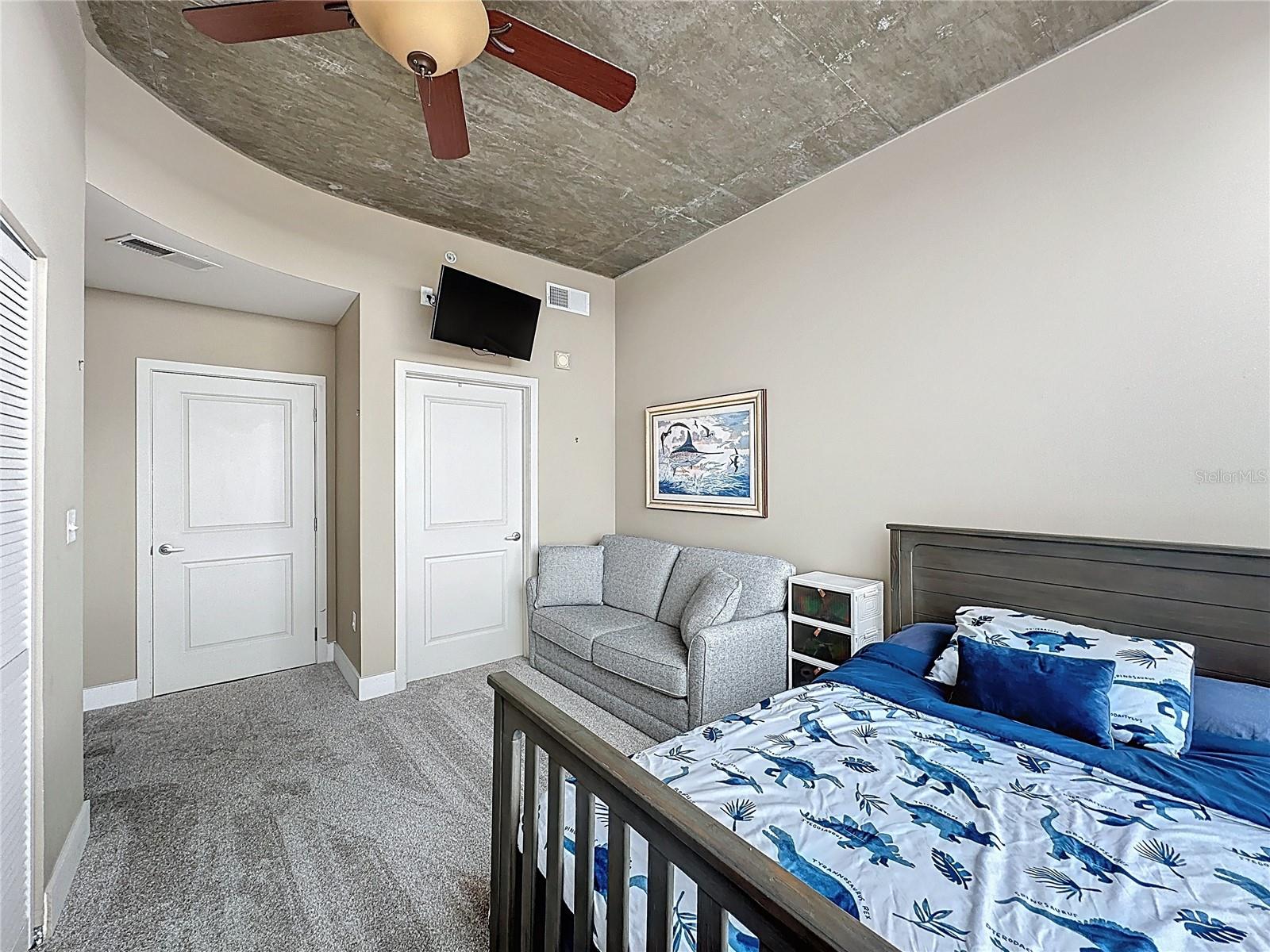 155 S COURT AVE #2502