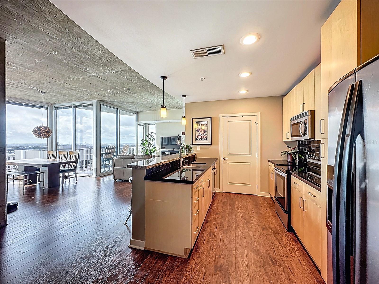 155 S COURT AVE #2502