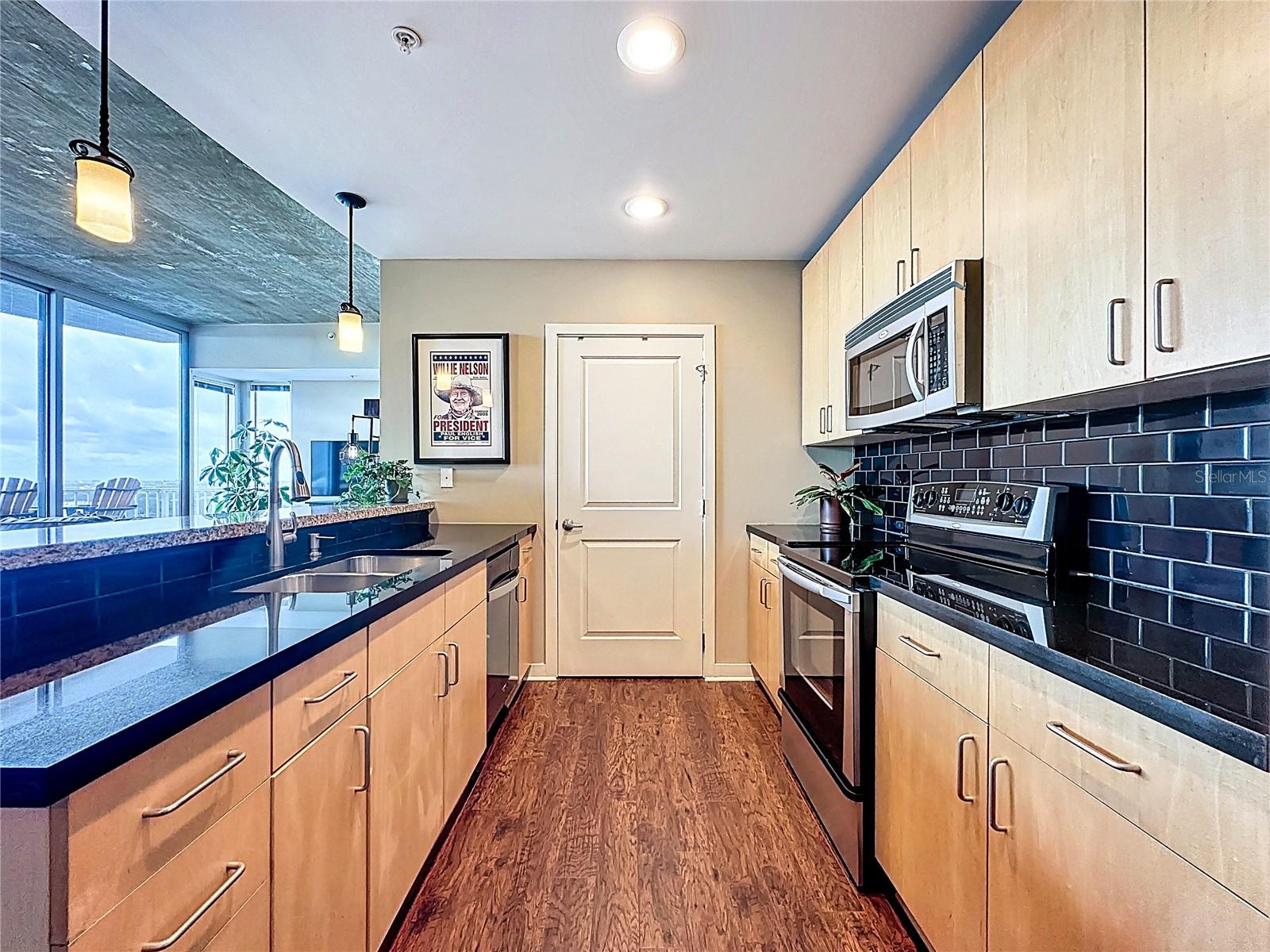 155 S COURT AVE #2502