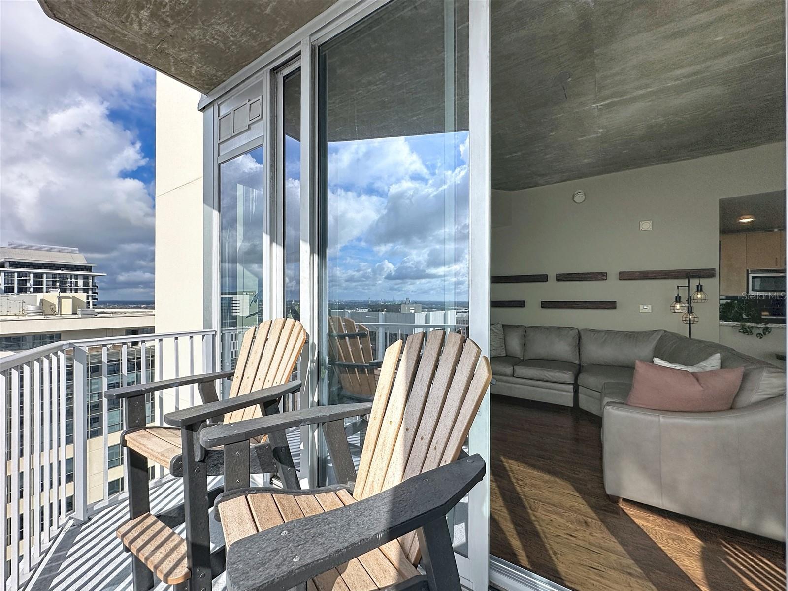 155 S COURT AVE #2502