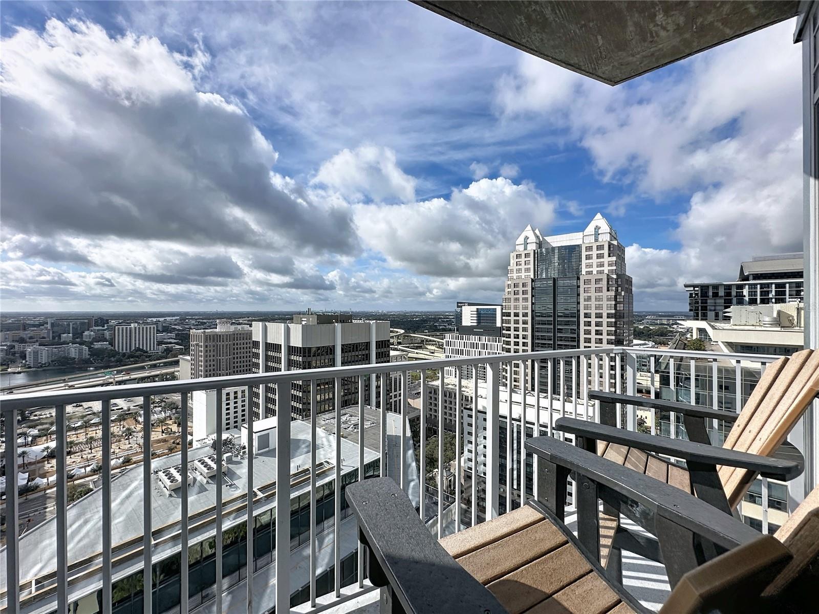 155 S COURT AVE #2502