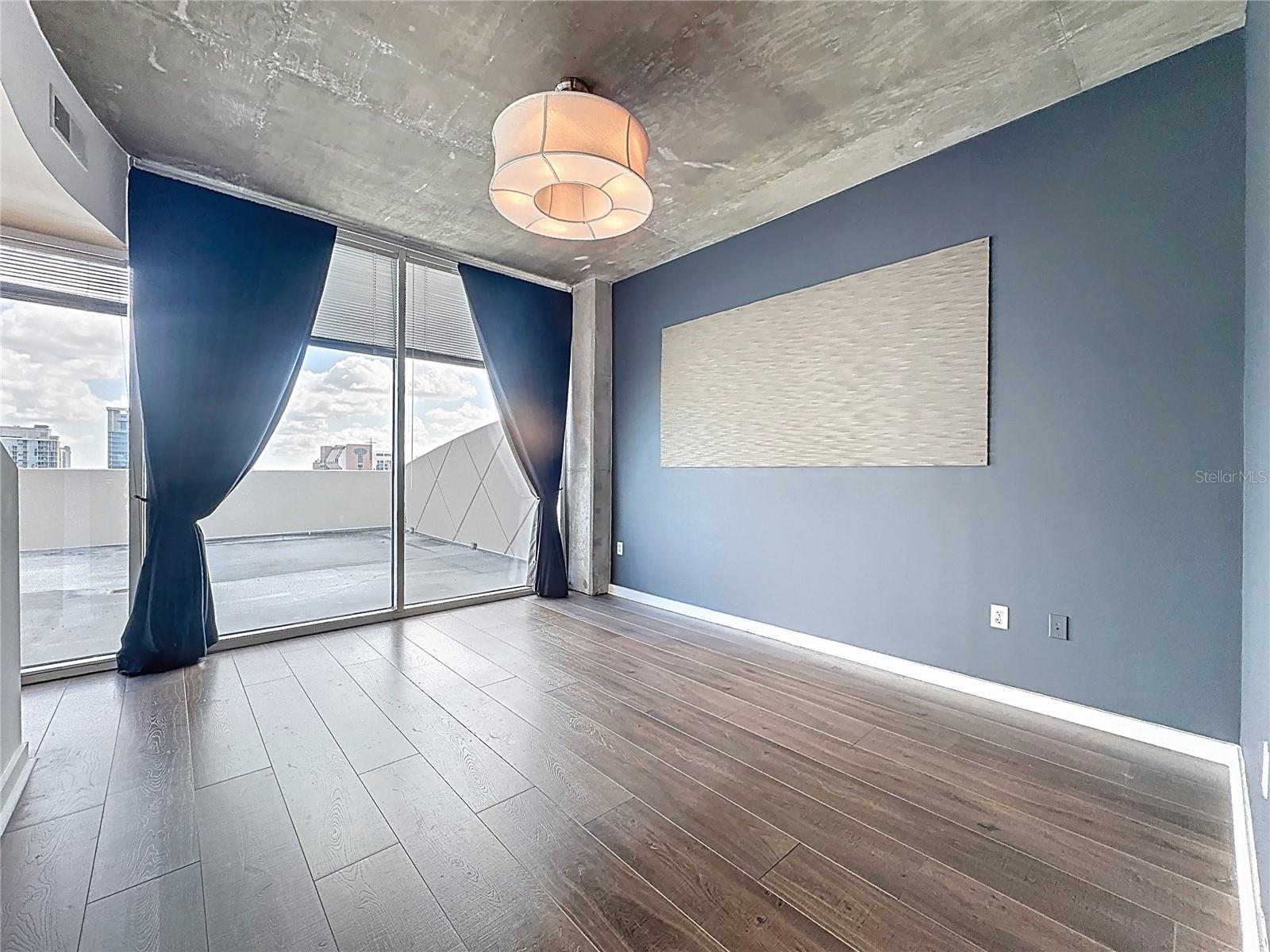 155 S COURT AVE #1013