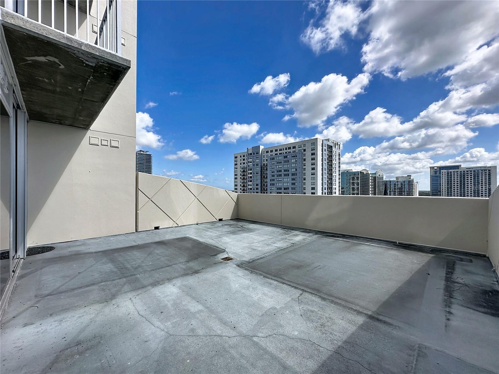 155 S COURT AVE #1013