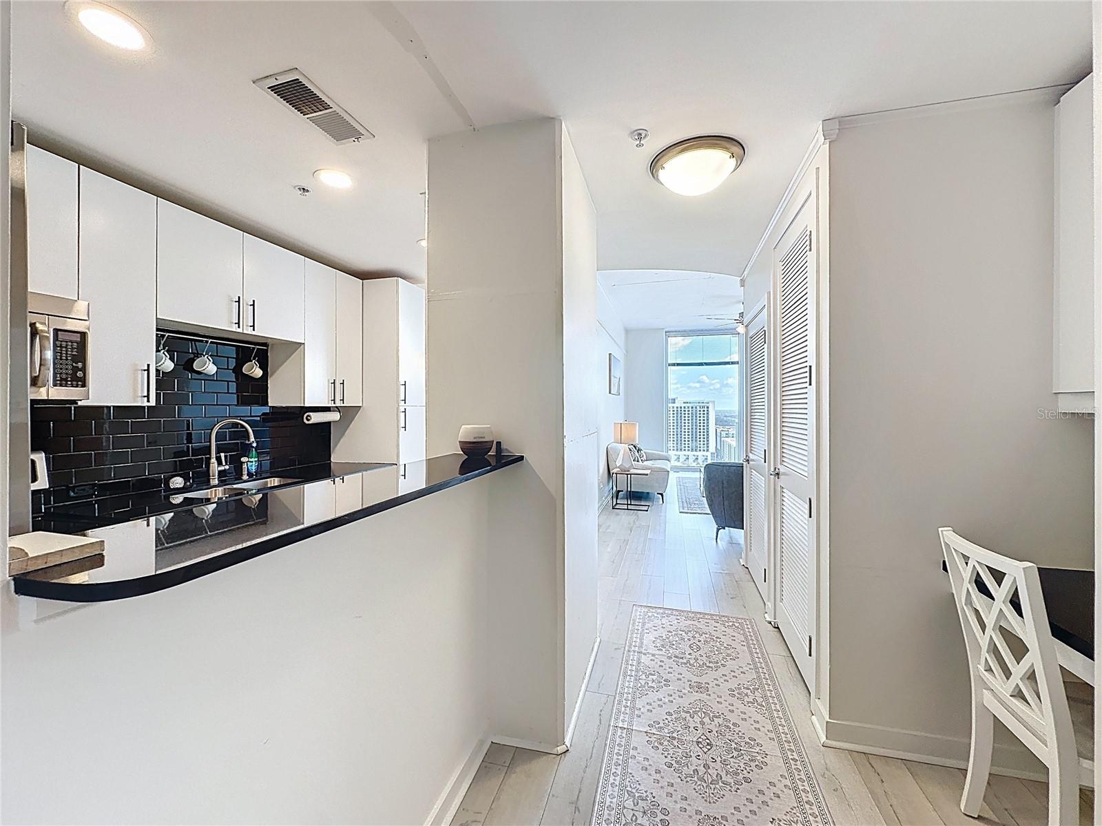 155 S COURT AVE #1911