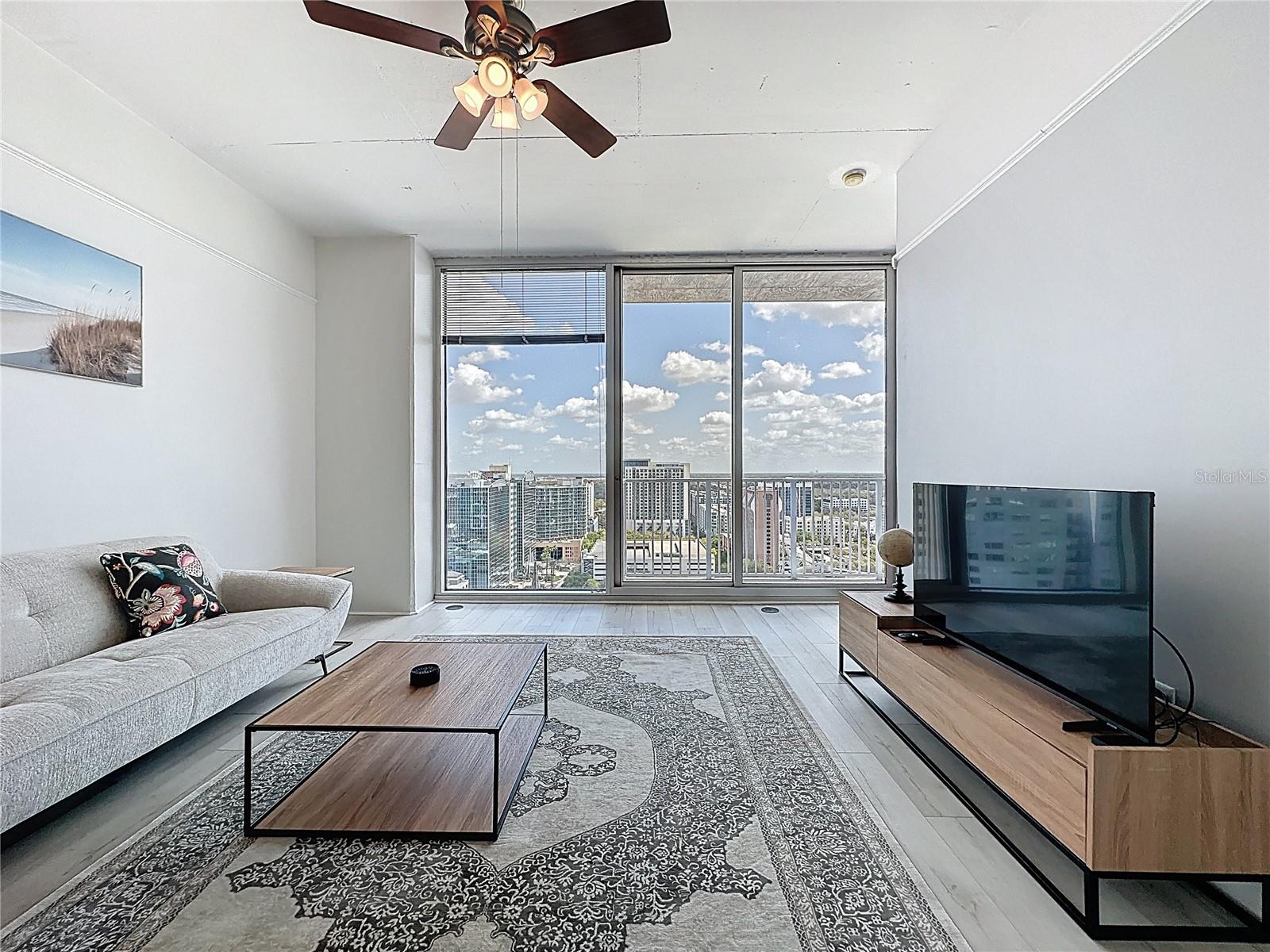 155 S COURT AVE #1911