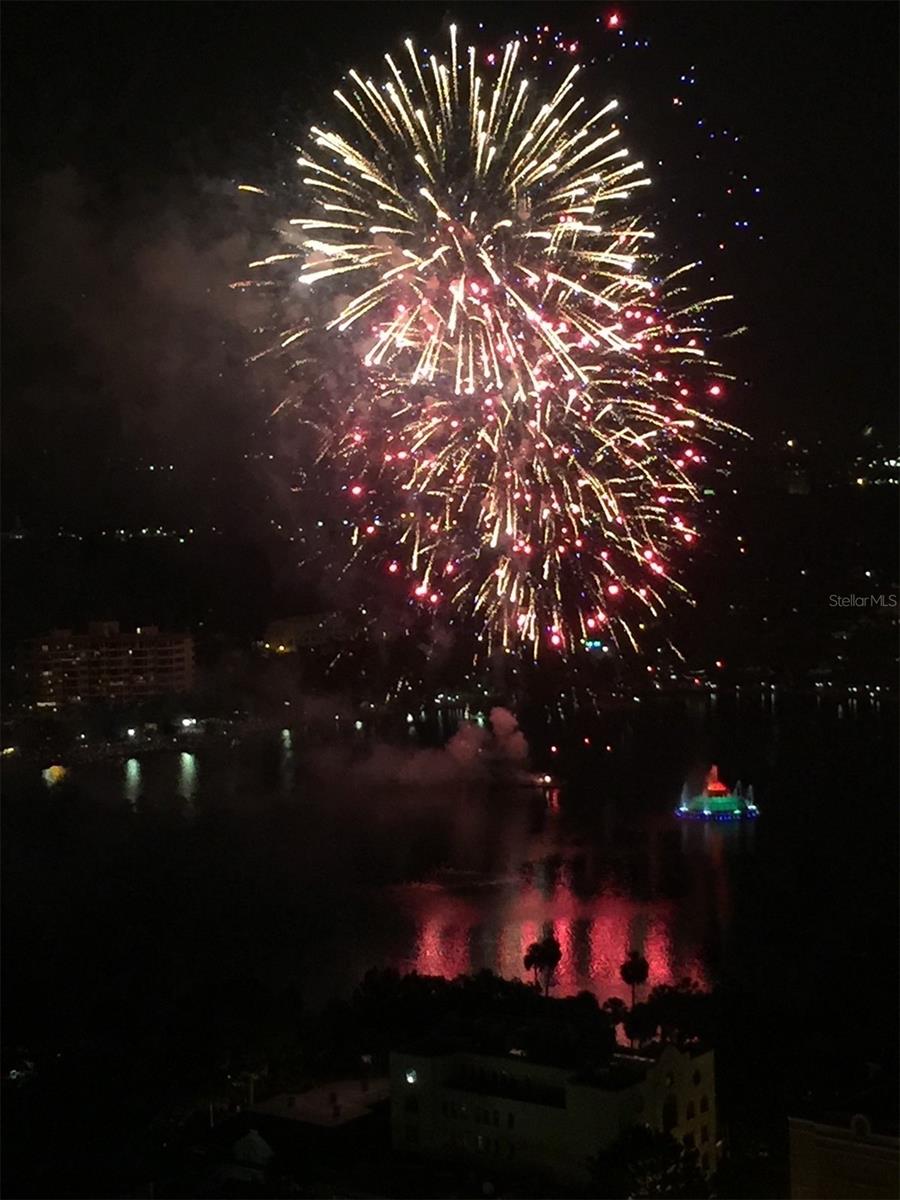 155 S COURT AVE #1911