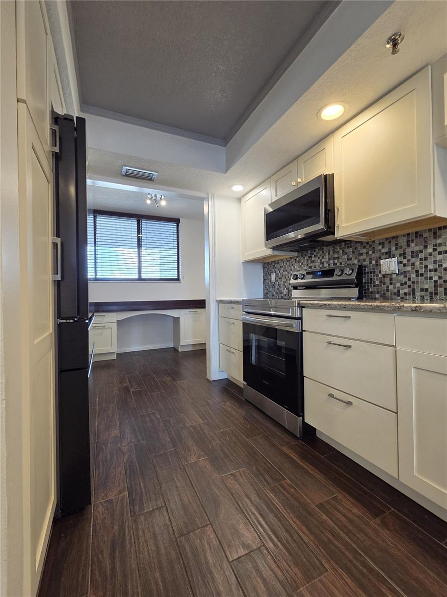 530 E CENTRAL BLVD #604