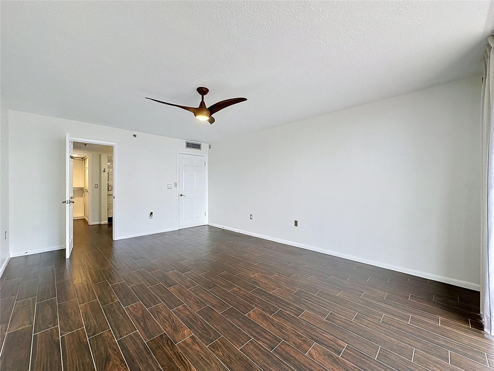 530 E CENTRAL BLVD #604