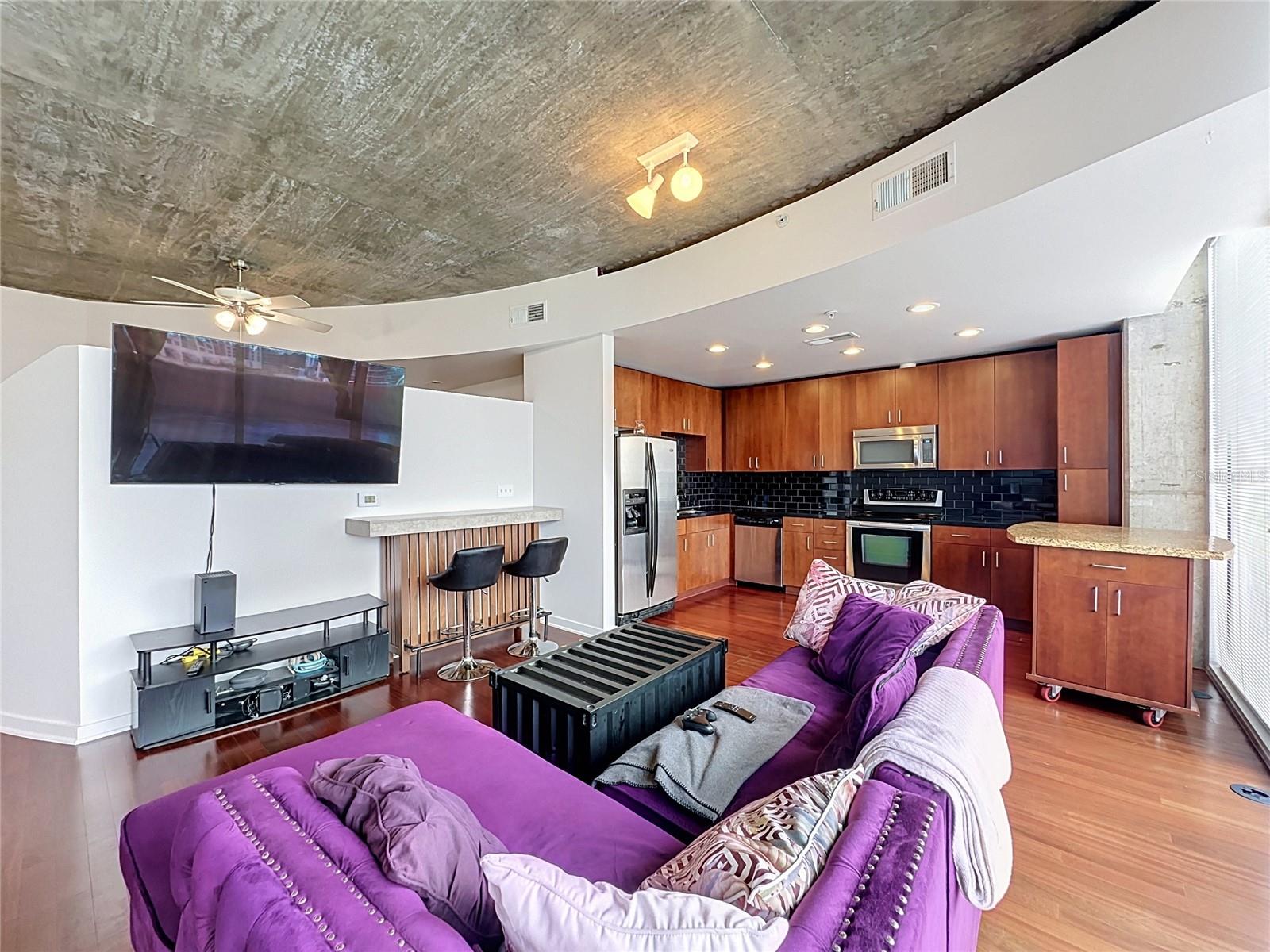 155 S COURT AVE #1009