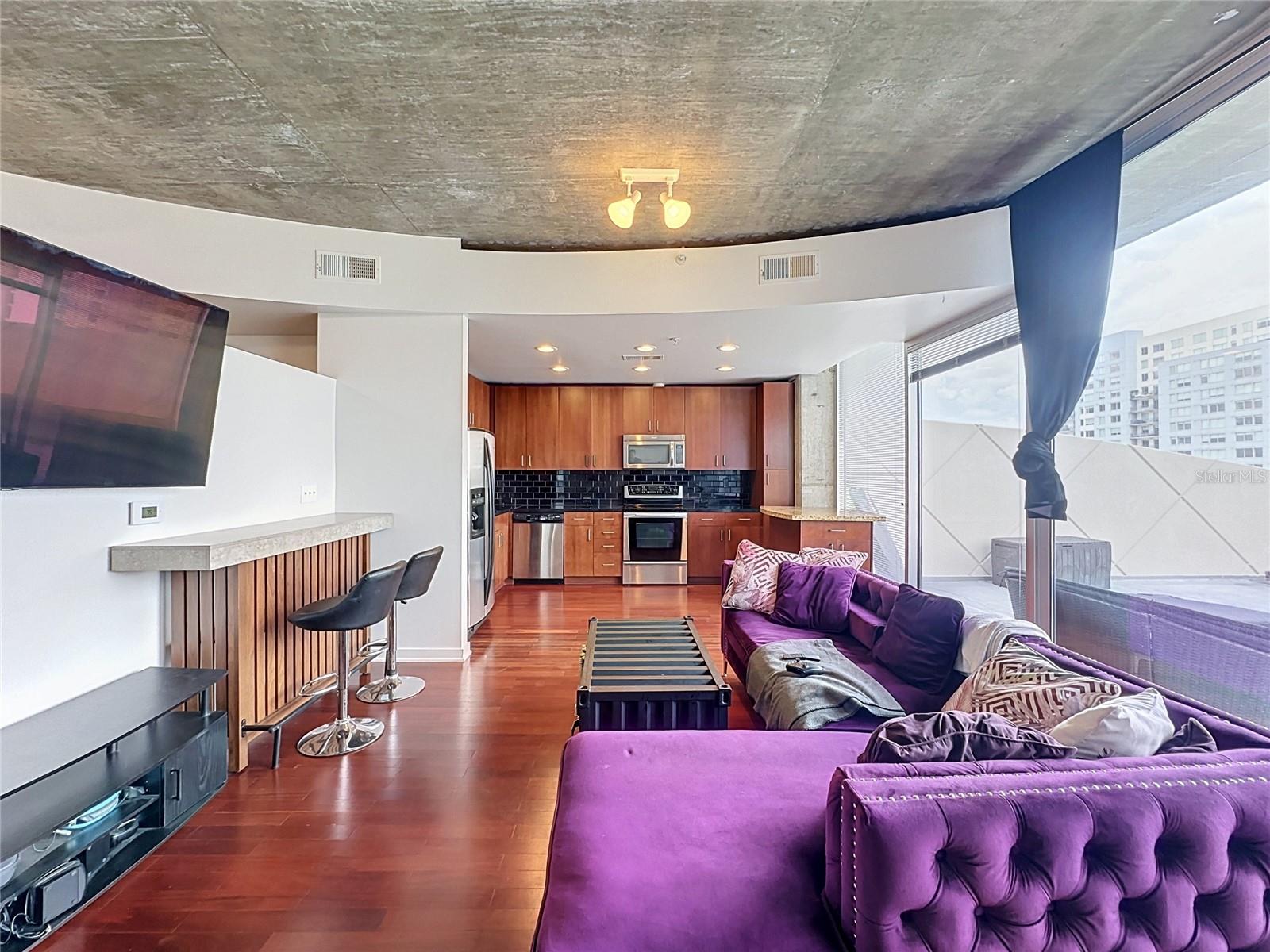 155 S COURT AVE #1009