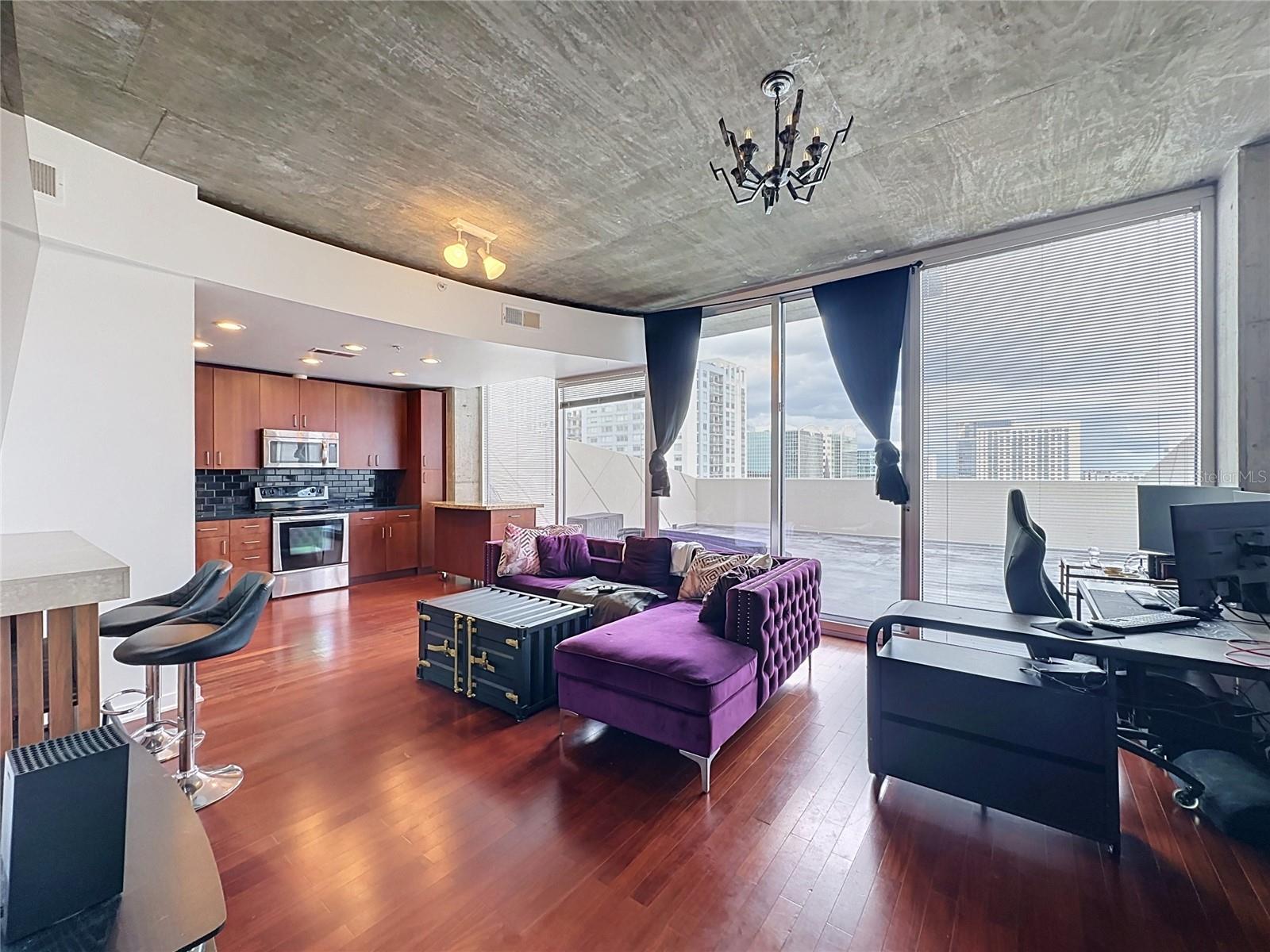 155 S COURT AVE #1009
