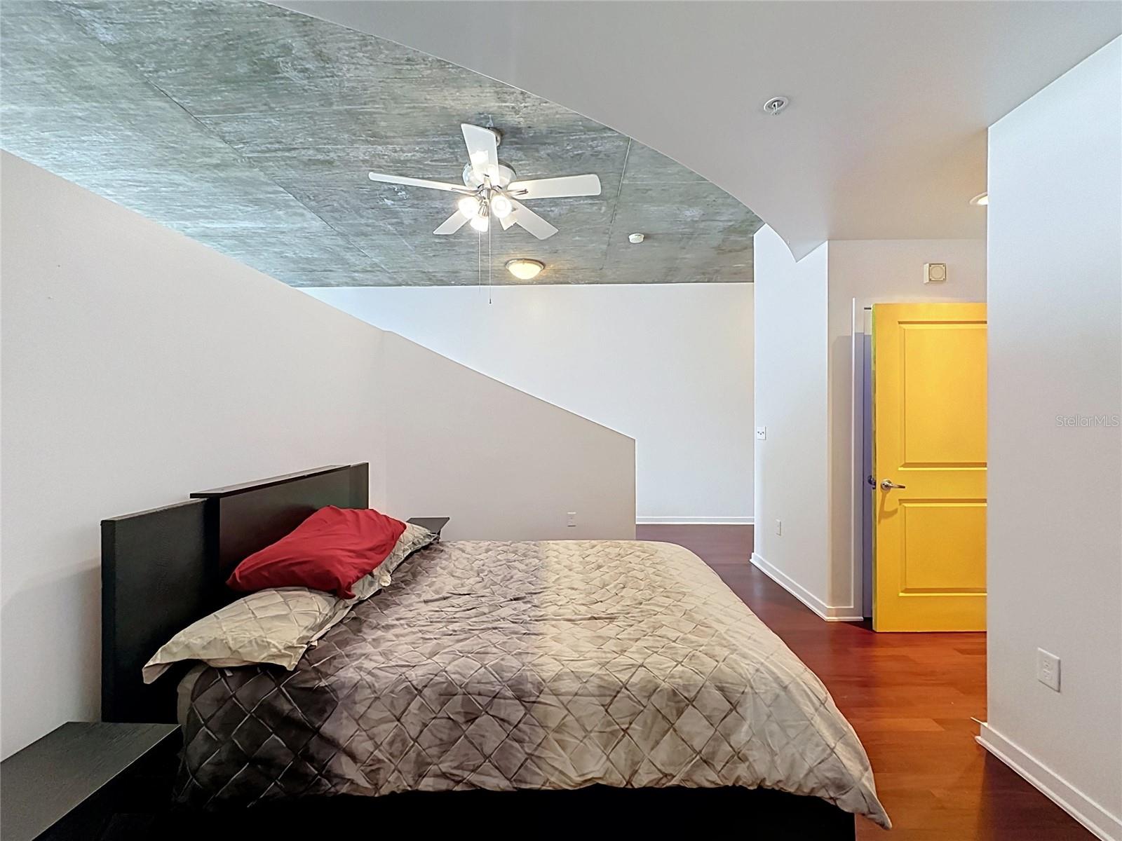 155 S COURT AVE #1009