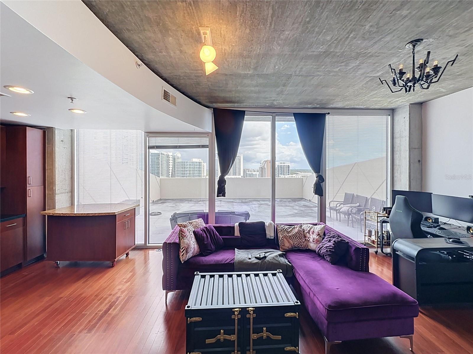 155 S COURT AVE #1009