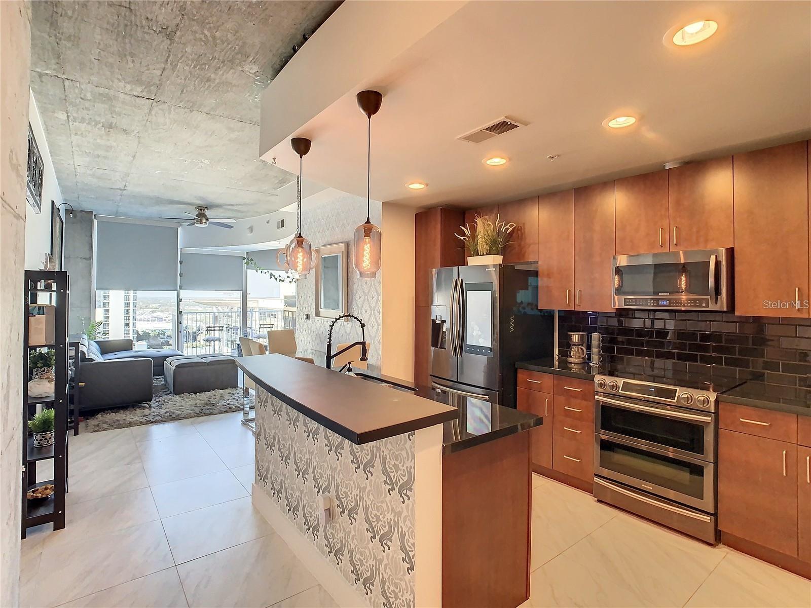 155 S COURT AVE #1810