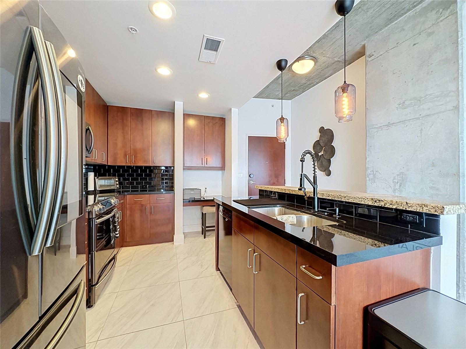 155 S COURT AVE #1810
