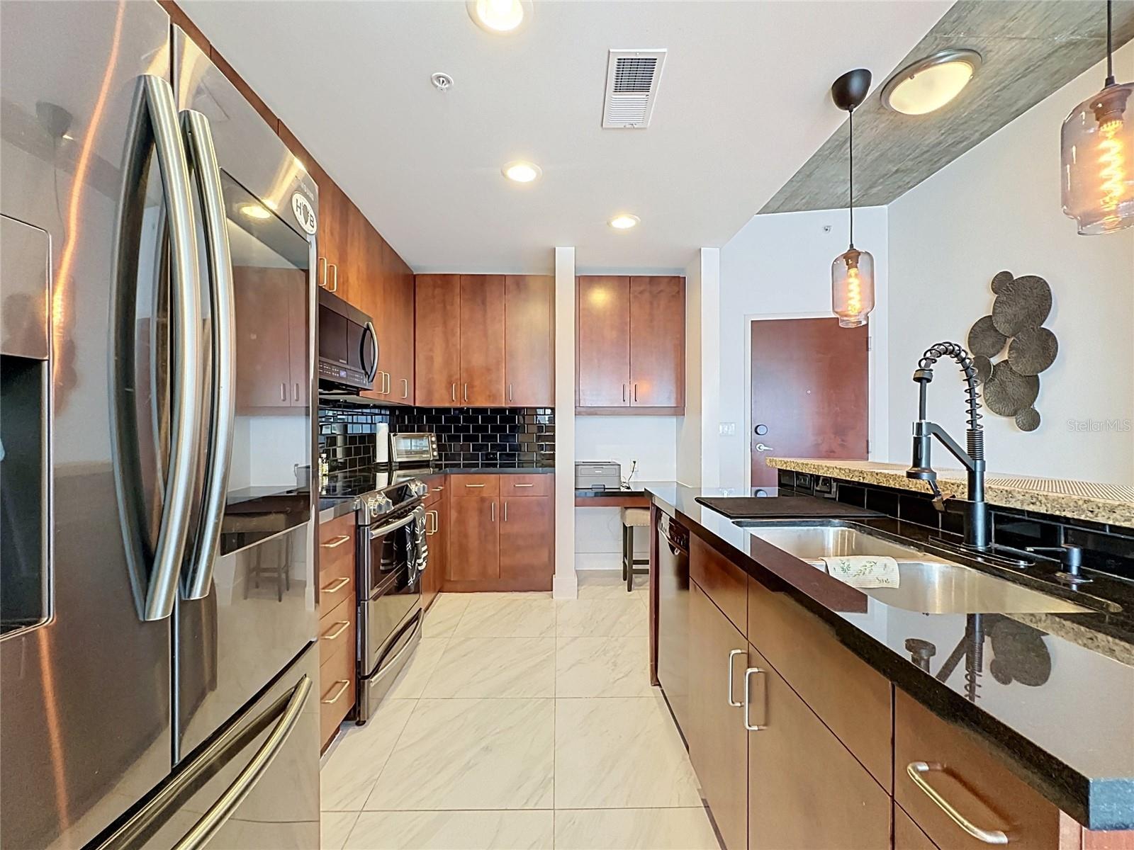 155 S COURT AVE #1810