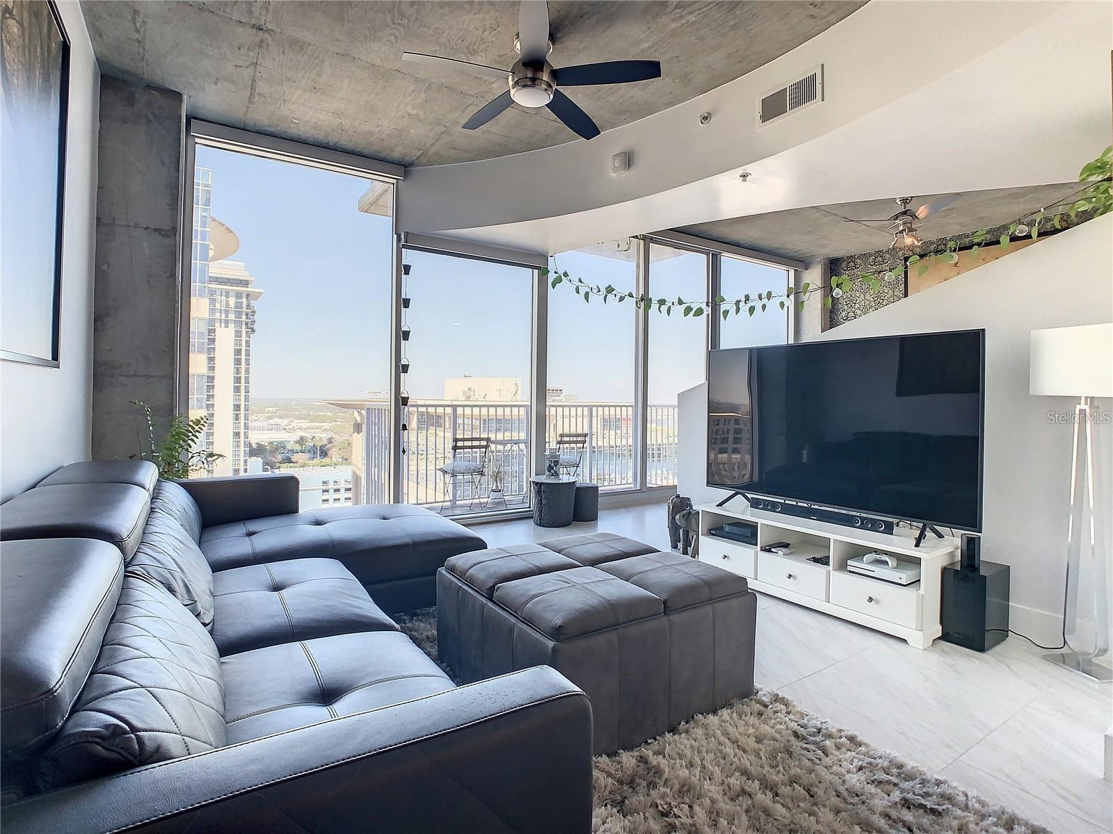 155 S COURT AVE #1810