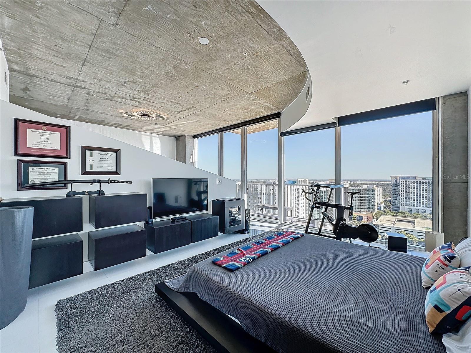 155 S COURT AVE #2111