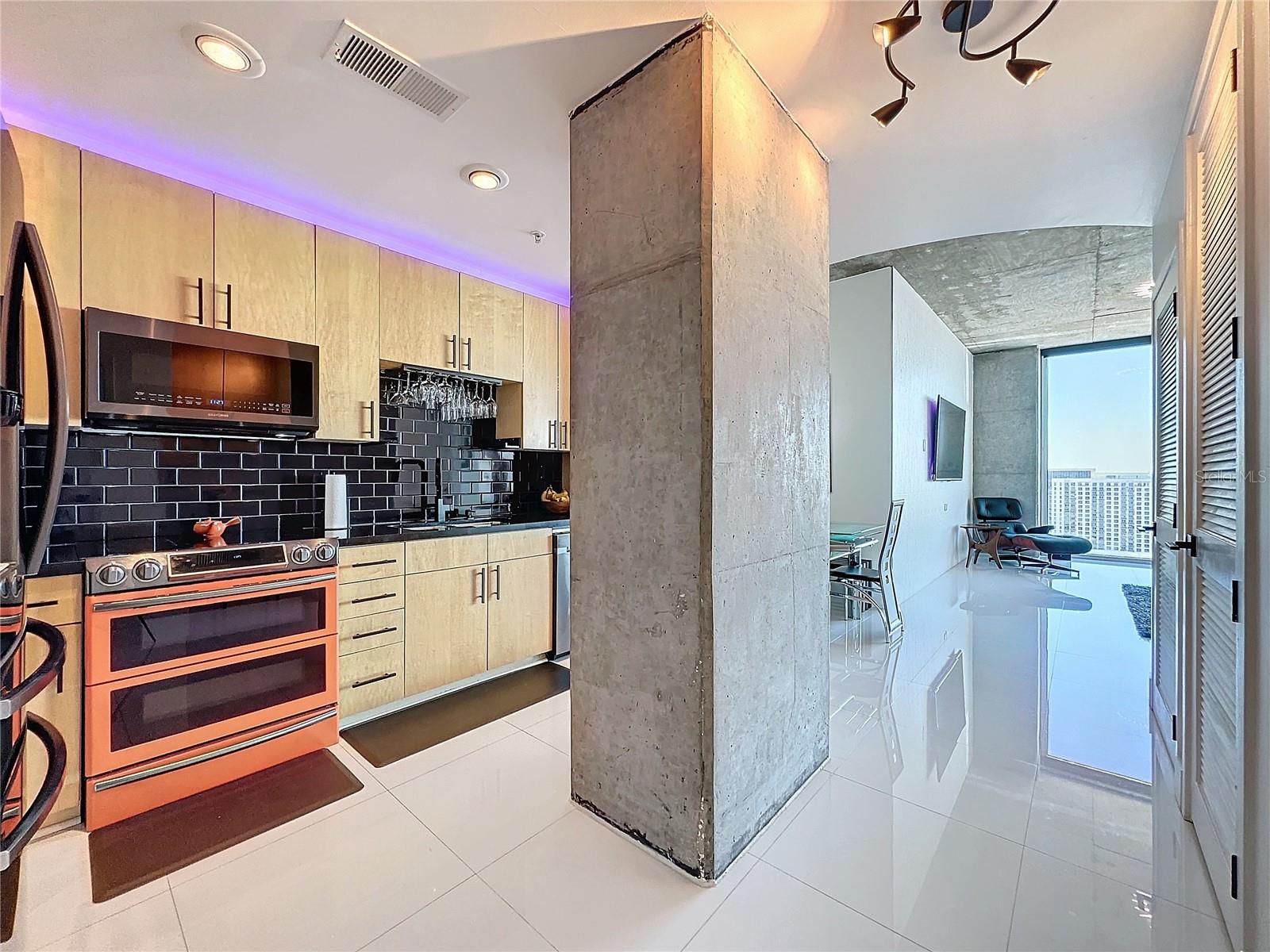 155 S COURT AVE #2111
