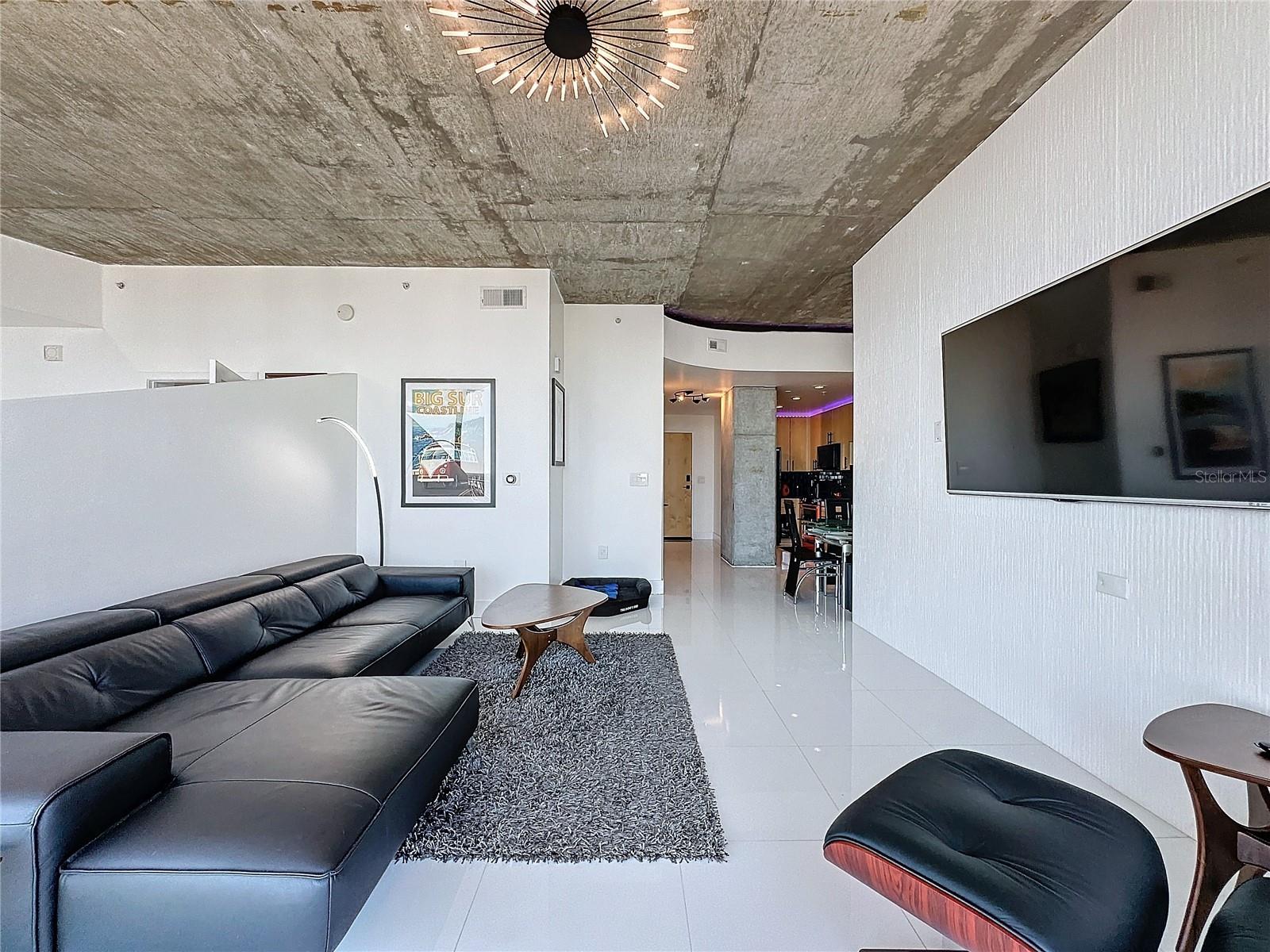 155 S COURT AVE #2111