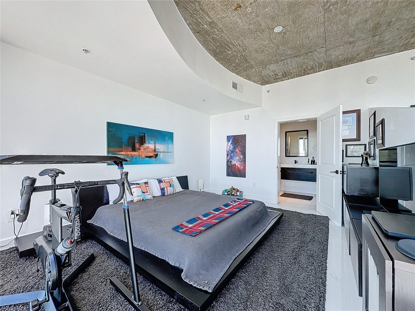 155 S COURT AVE #2111