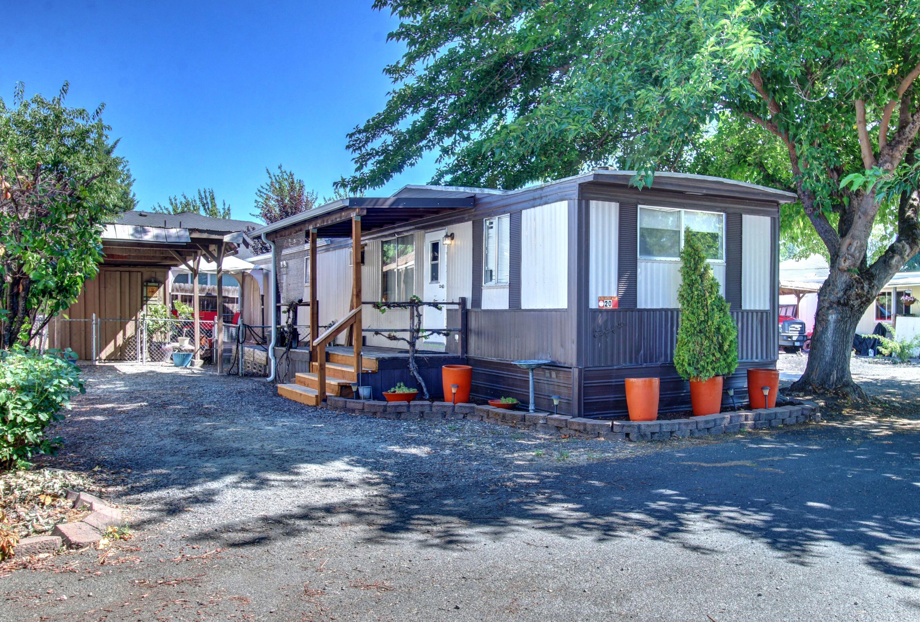 470 Old Hwy 62