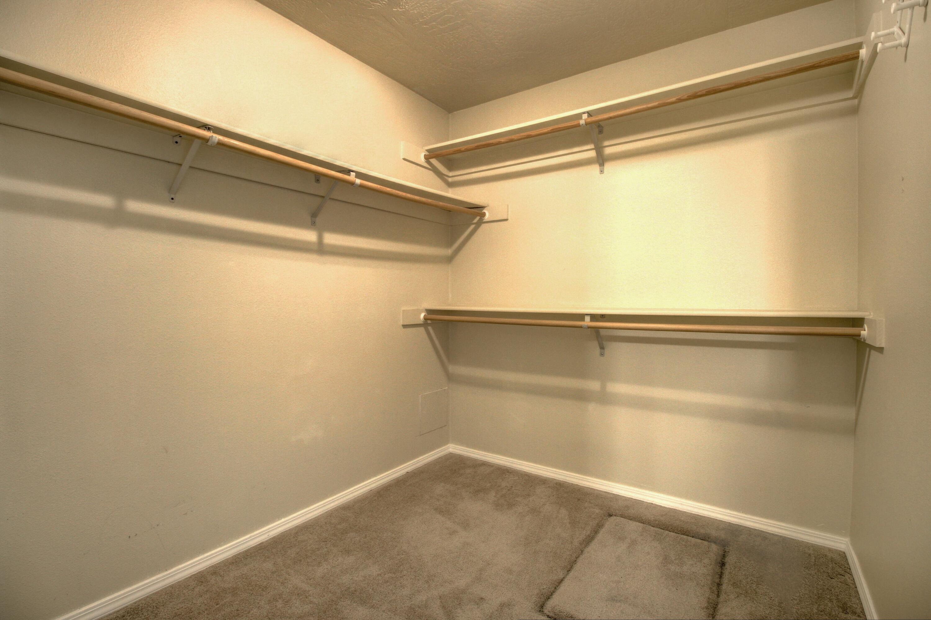 1147 Hampton Drive