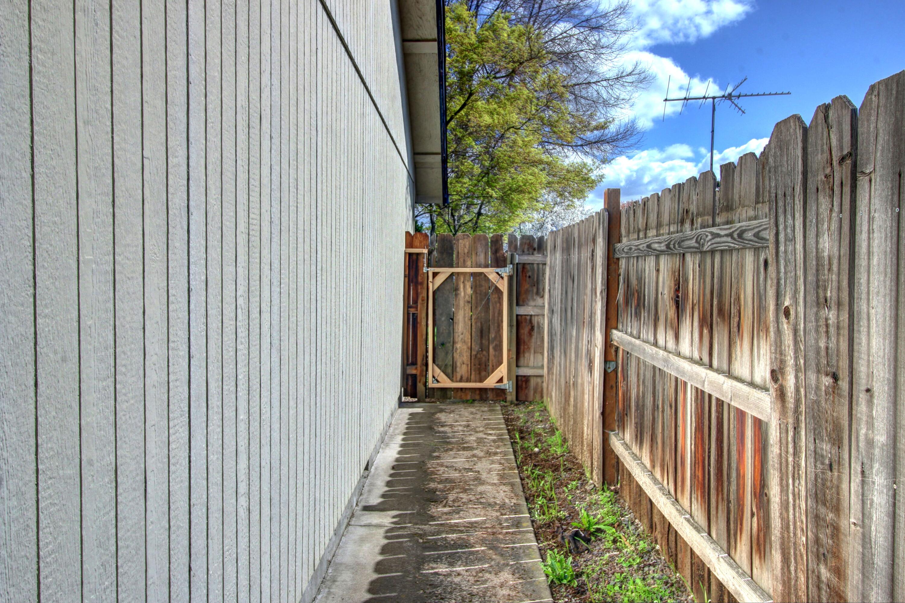 1147 Hampton Drive