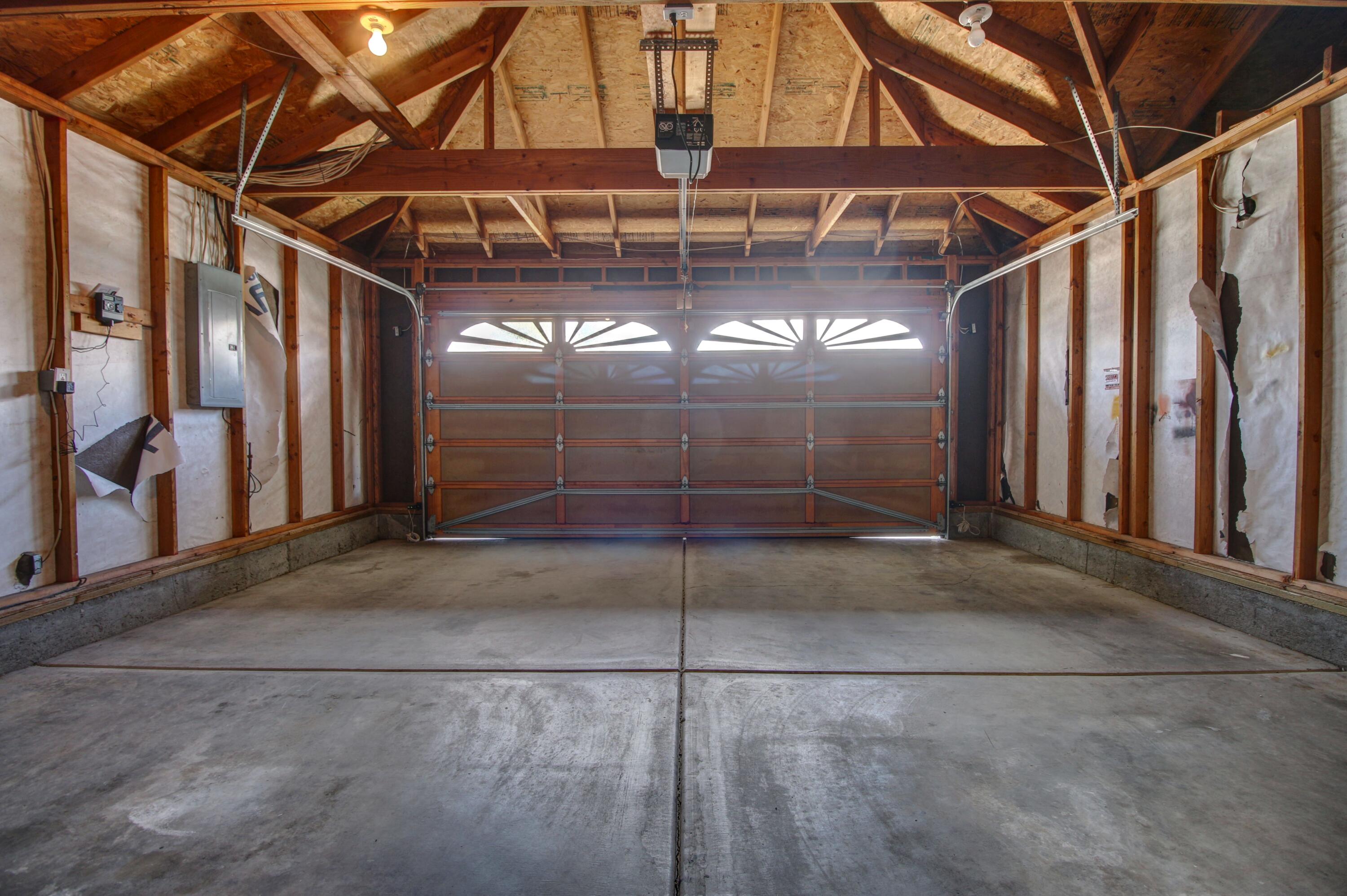 1147 Hampton Drive