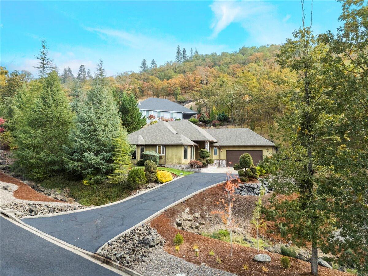 1757 NE Rocky Drive