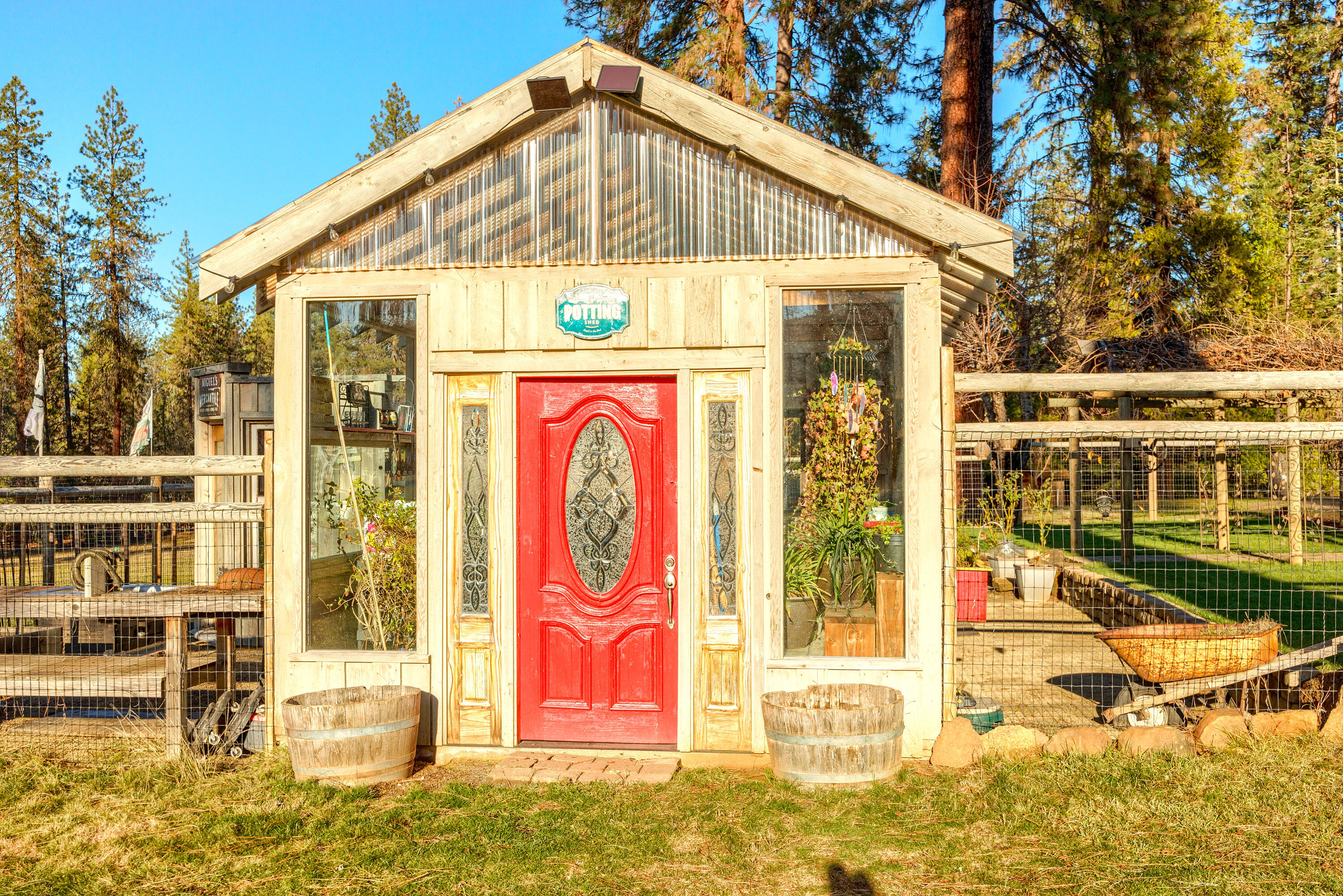16547 Meadows Road