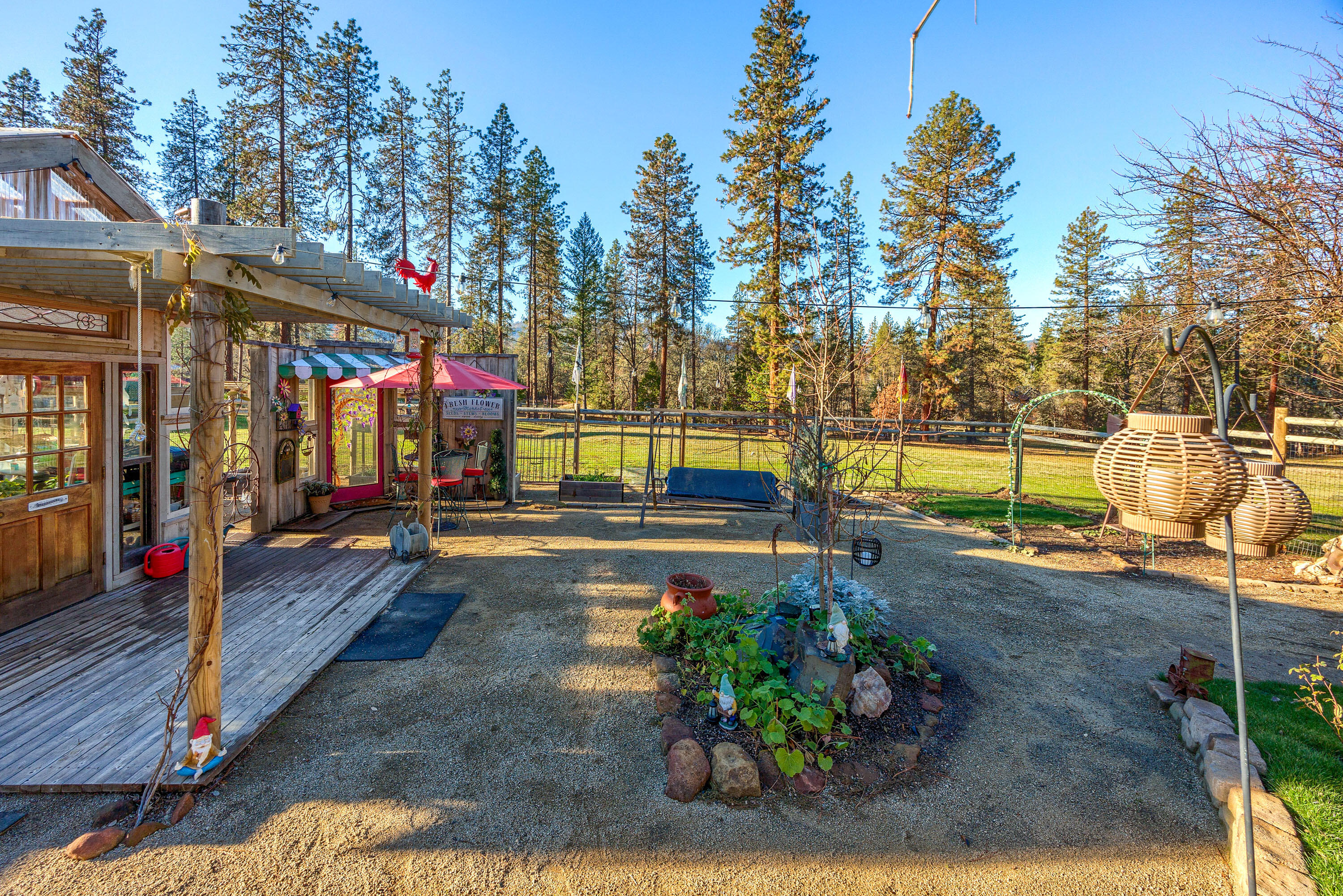 16547 Meadows Road