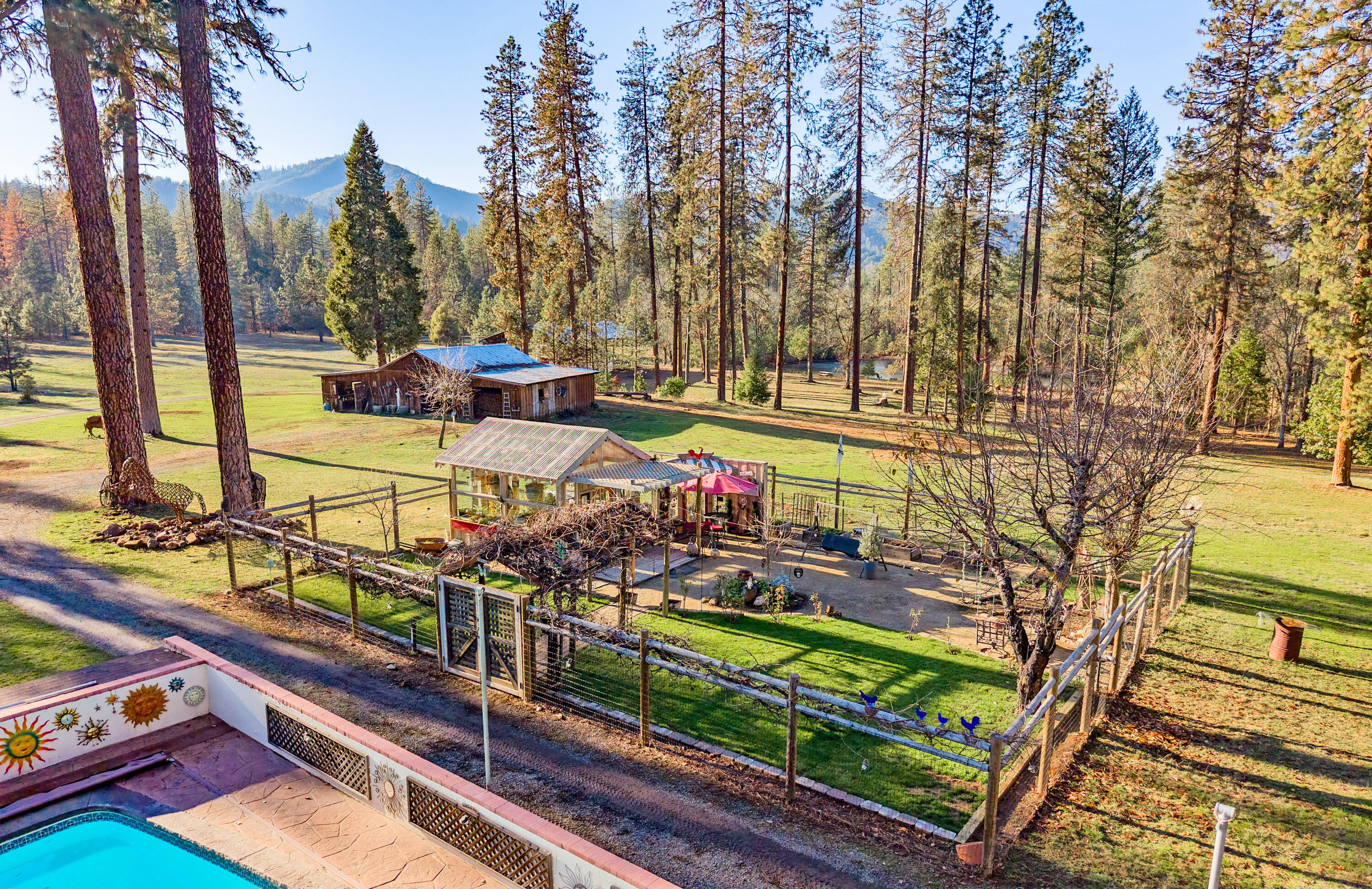 16547 Meadows Road