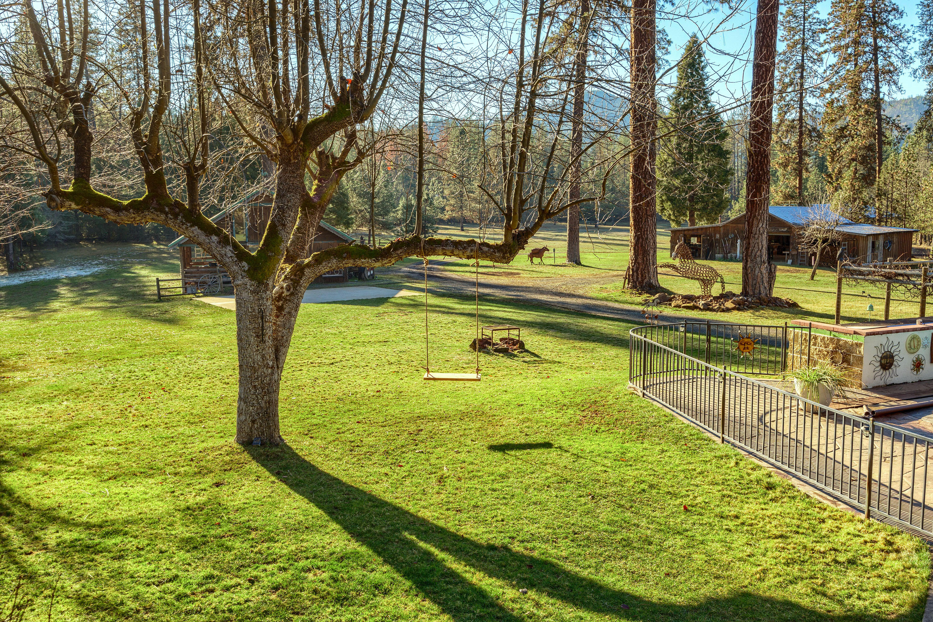 16547 Meadows Road