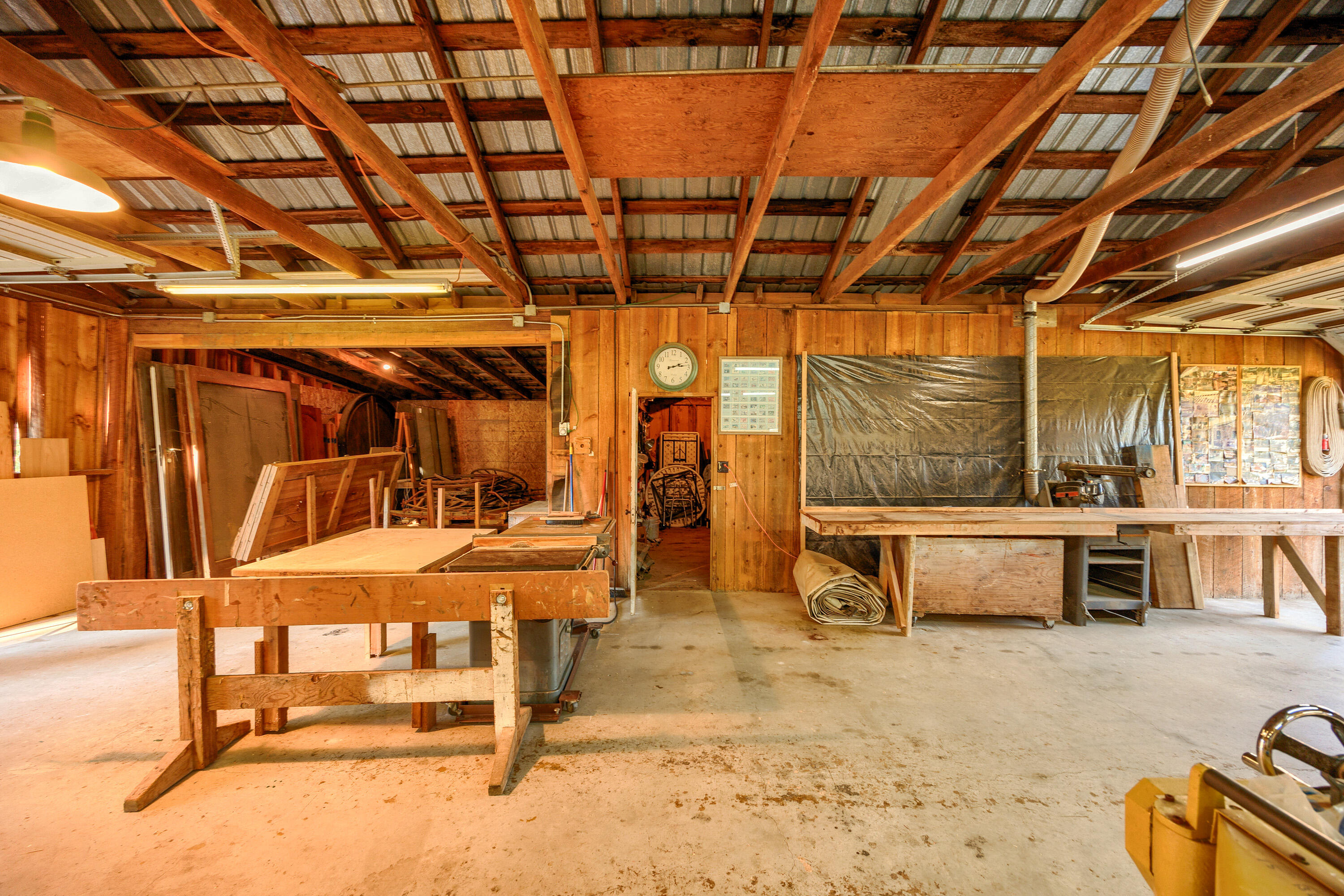 16547 Meadows Road