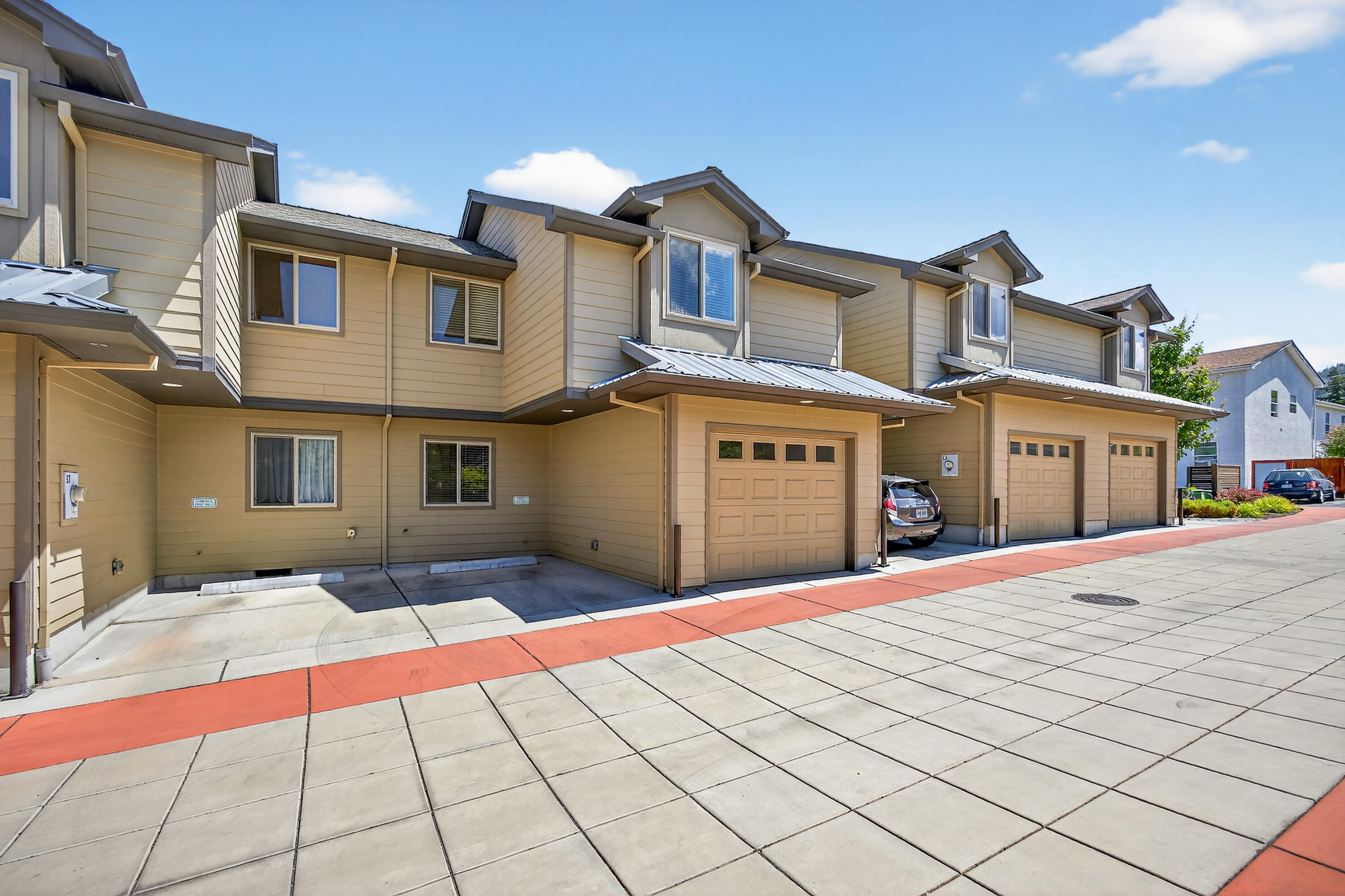55 N Mountain Avenue