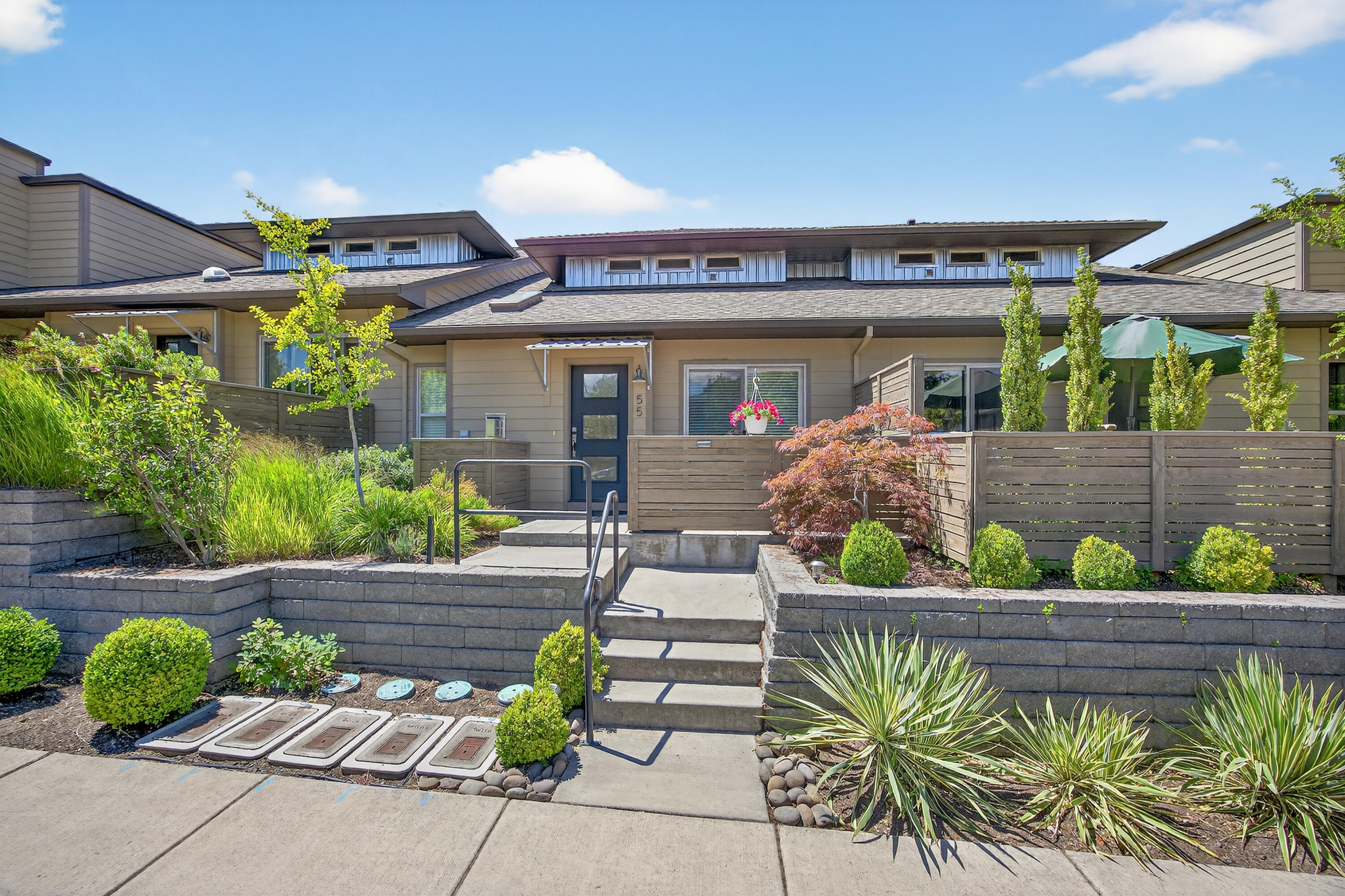 55 N Mountain Avenue