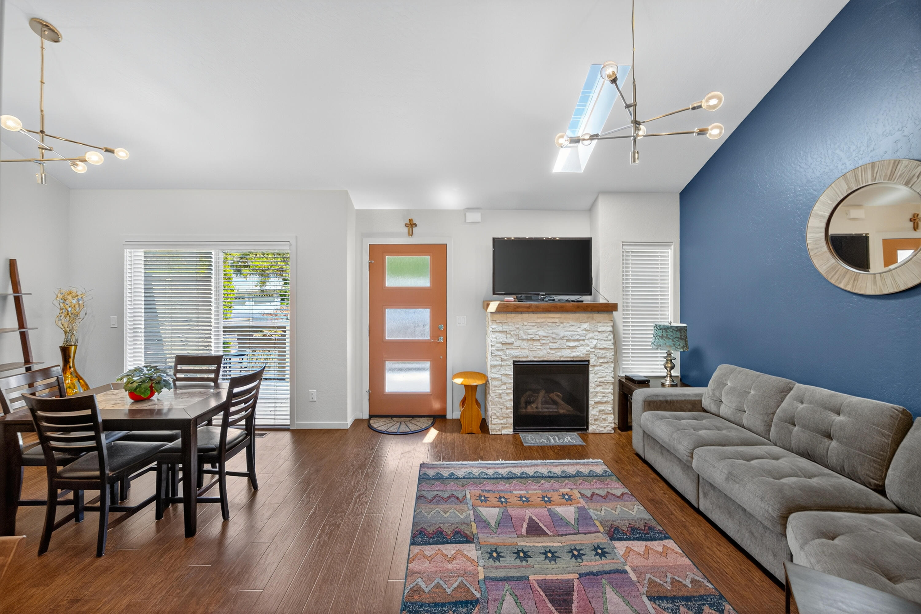 55 N Mountain Avenue
