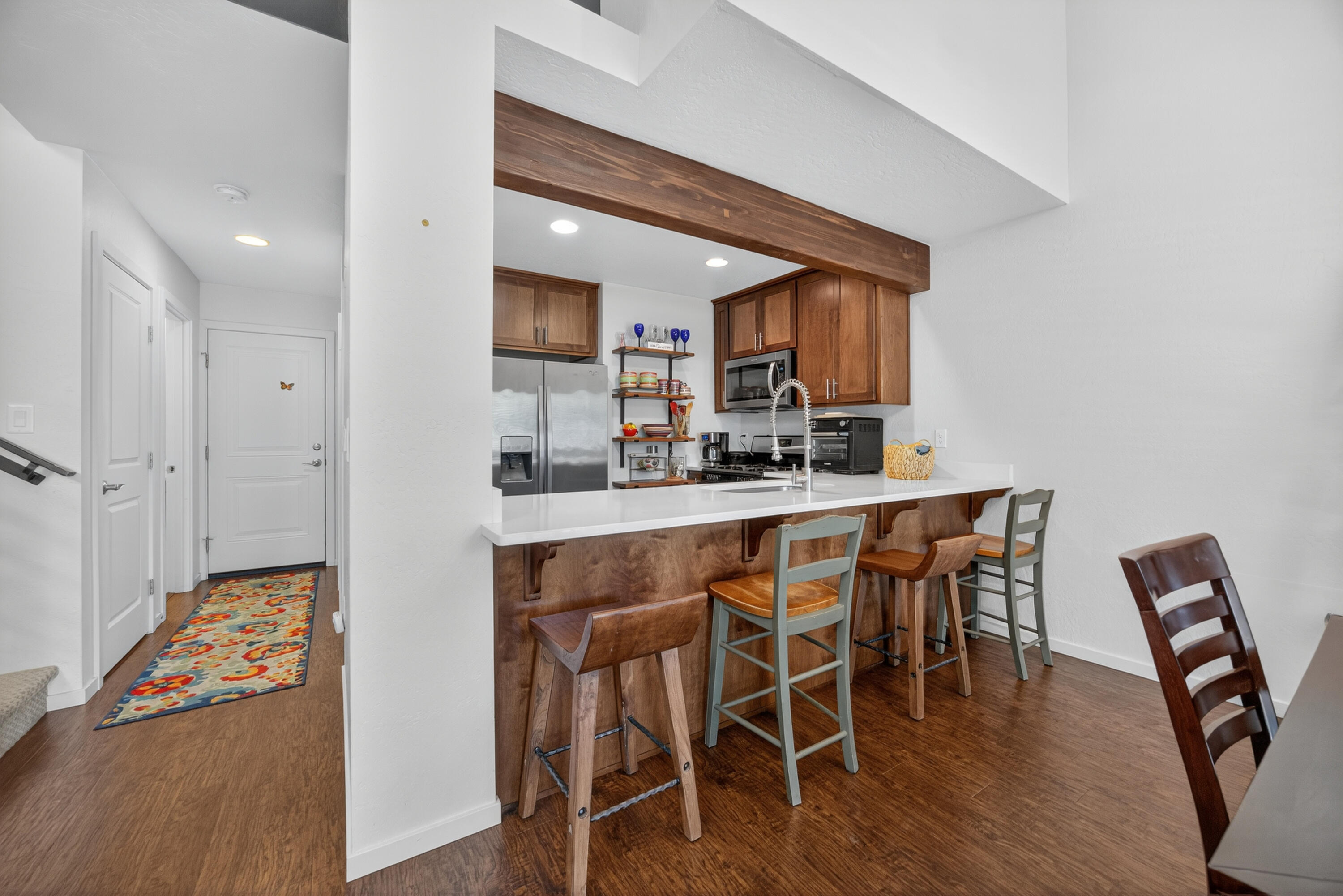 55 N Mountain Avenue