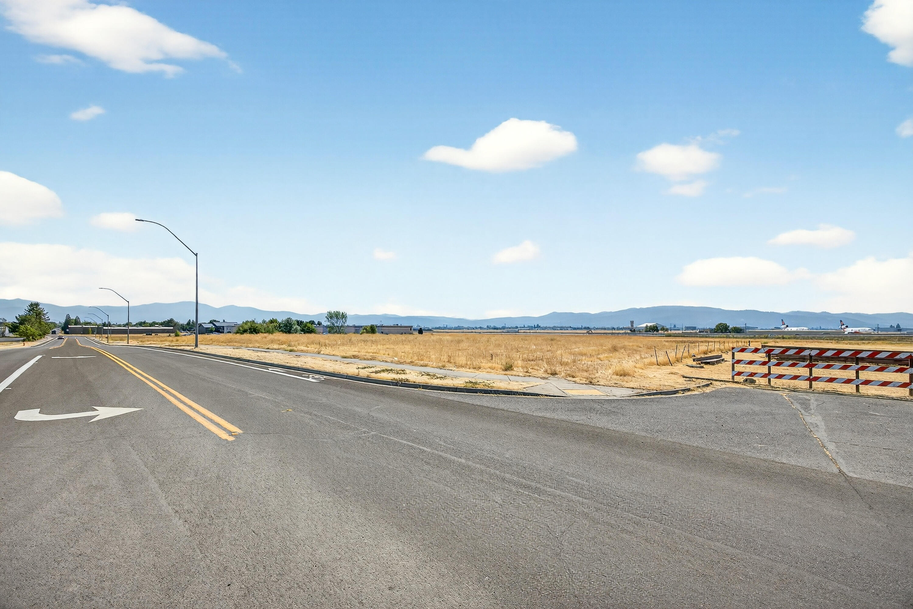 Lear Way, 901