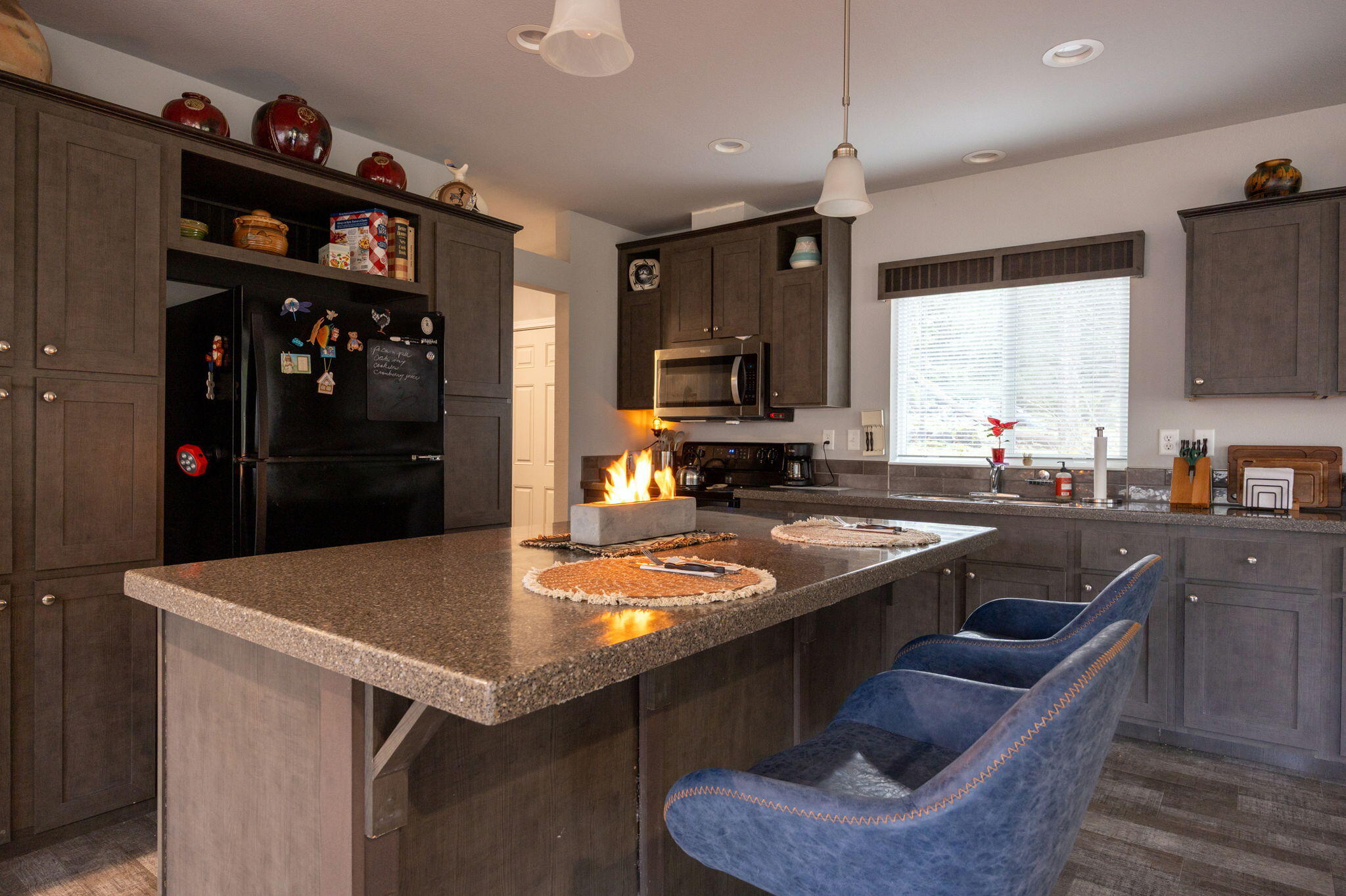 7743 Rogue River Highway