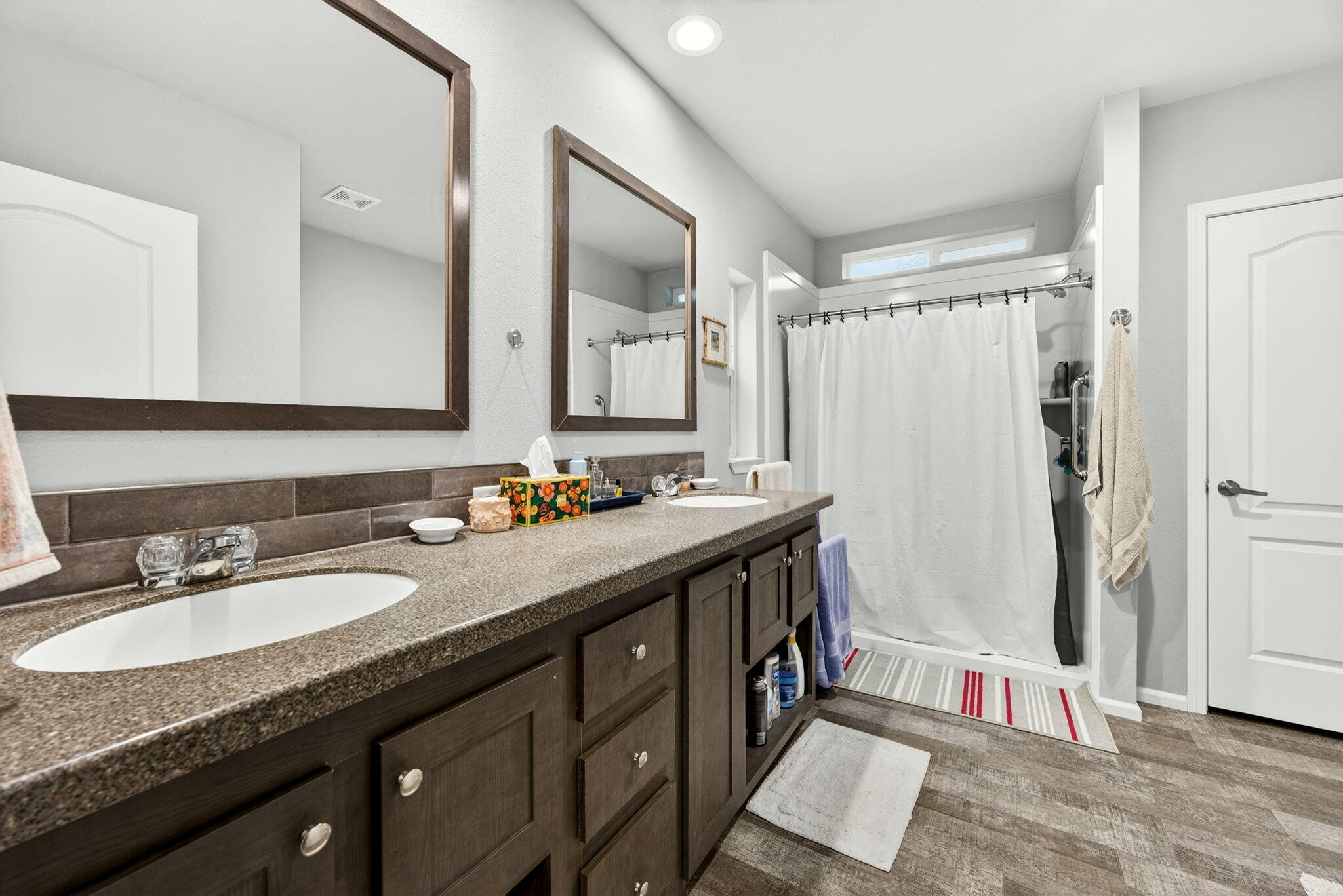 7743 Rogue River Highway