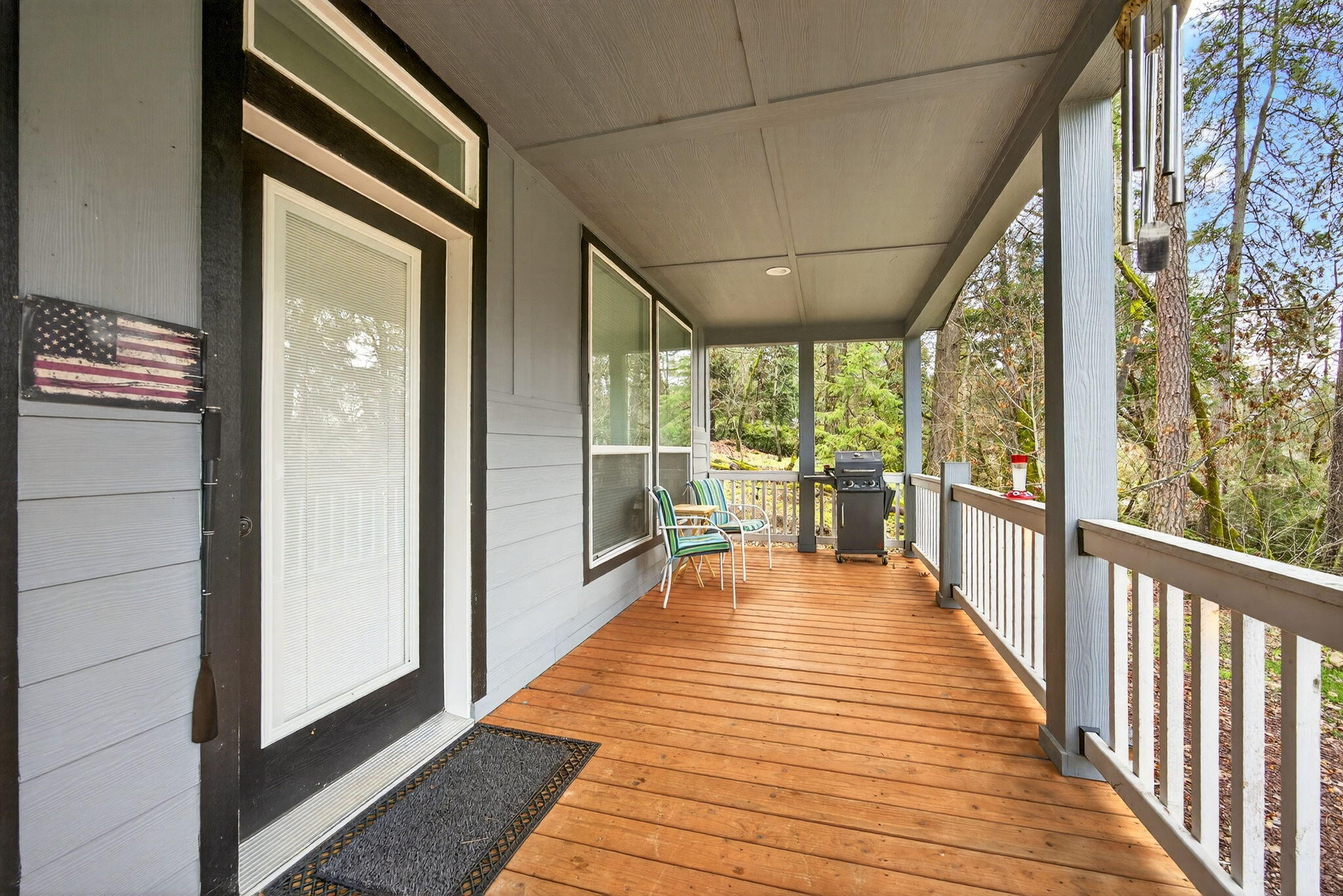 7743 Rogue River Highway