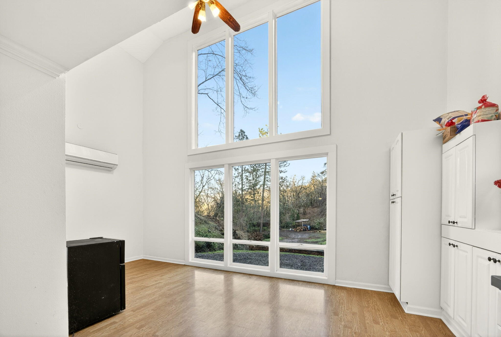 4098 Foots Creek R Fork Road